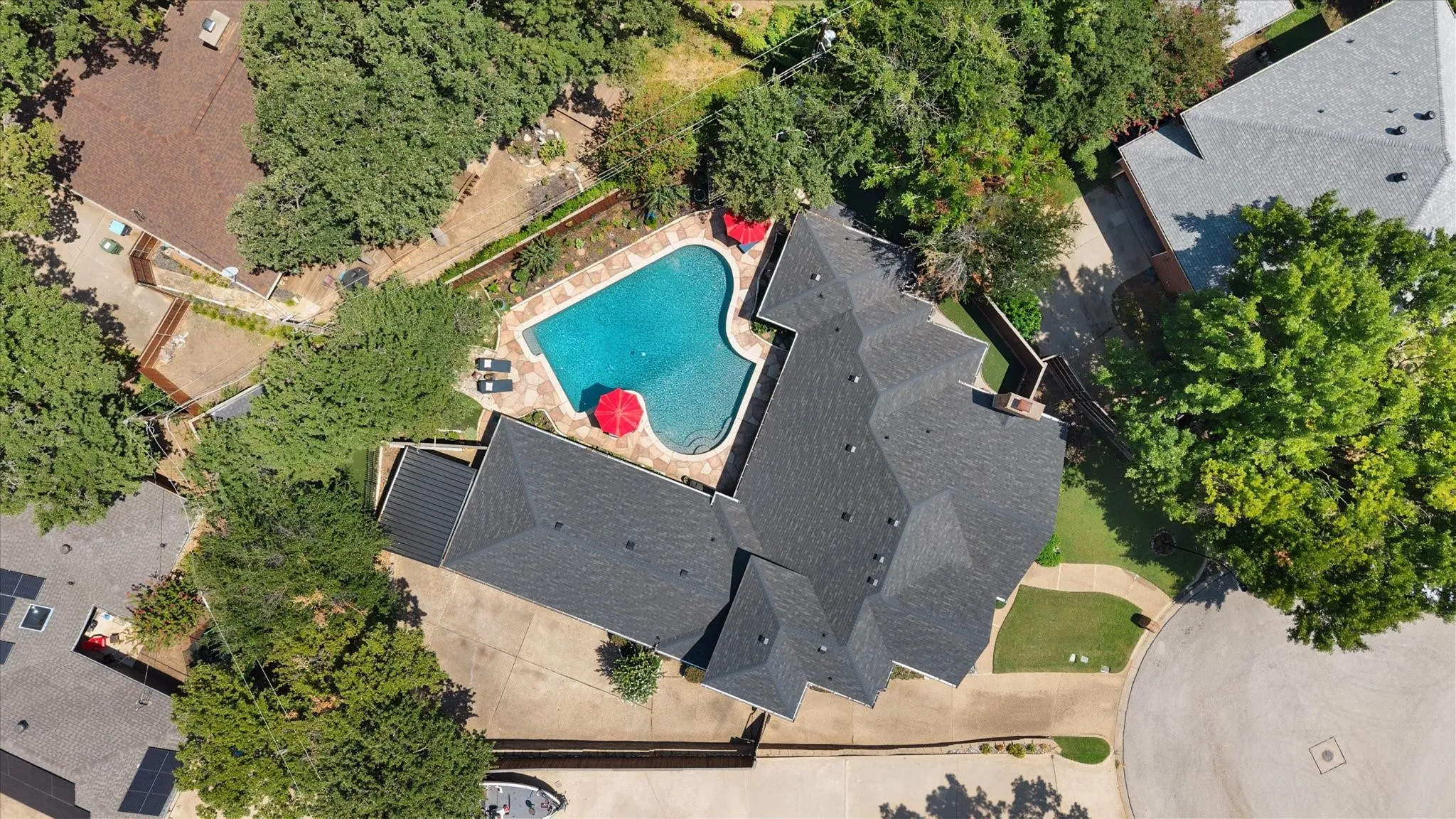 Single Family Residence For Sale in Tarrant County , 3320 Thorntree Court, Arlington, Texas 76016, 4 Bedroom, 4 Bathroom, 3 Garage spaces, 3,426 Sqft, built in 1986, mls#21355205, Real Estate Agent in Arlington, Homes For Sale in Tarrant county, Homes For Sale in Arlington, Realtor in Arlington Texas, Real Estate Brokerage Independent Realty Texas, Luminita Cordes Realtor