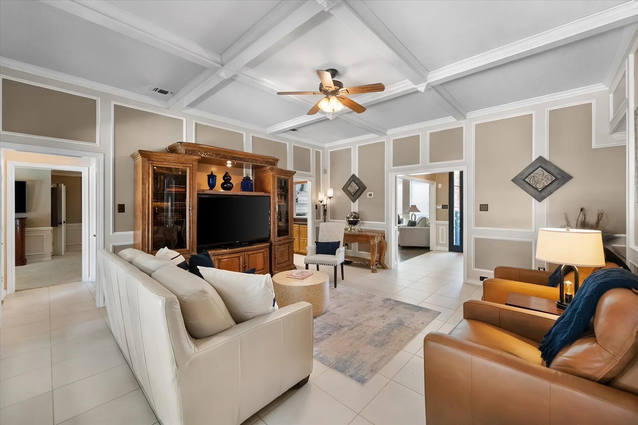 Single Family Residence For Sale in Tarrant County , 3320 Thorntree Court, Arlington, Texas 76016, 4 Bedroom, 4 Bathroom, 3 Garage spaces, 3,426 Sqft, built in 1986, mls#21355205, Real Estate Agent in Arlington, Homes For Sale in Tarrant county, Homes For Sale in Arlington, Realtor in Arlington Texas, Real Estate Brokerage Independent Realty Texas, Luminita Cordes Realtor