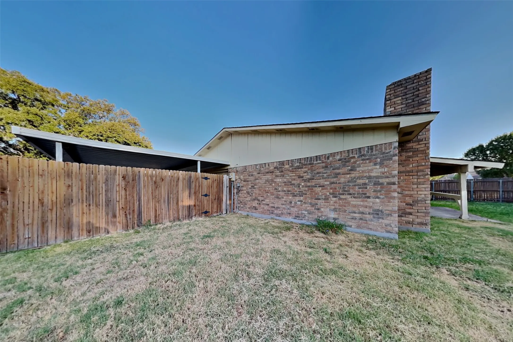 Single Family Residence For Rent in Collin County , 4644 Ringgold Lane, Plano, Texas 75093, 3 Bedroom, 2 Bathroom, 2 Garage spaces, 1,918 Sqft, built in 1981, mls#21356276, Real Estate Agent in Plano, Homes For Rent in Collin county, Homes For Rent in Plano, Realtor in Plano Texas, Real Estate Brokerage Independent Realty Texas, Luminita Cordes Realtor