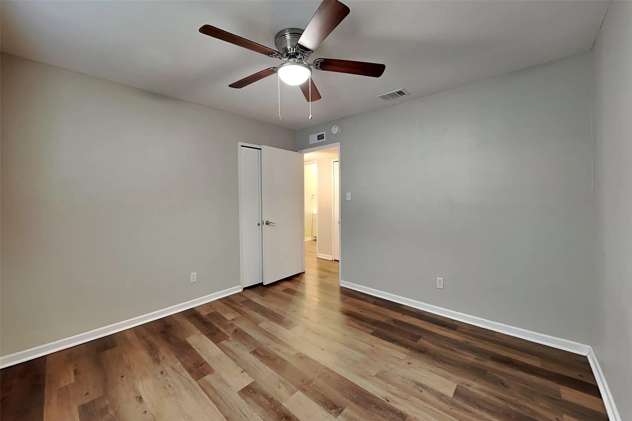 Single Family Residence For Rent in Collin County , 4644 Ringgold Lane, Plano, Texas 75093, 3 Bedroom, 2 Bathroom, 2 Garage spaces, 1,918 Sqft, built in 1981, mls#21356276, Real Estate Agent in Plano, Homes For Rent in Collin county, Homes For Rent in Plano, Realtor in Plano Texas, Real Estate Brokerage Independent Realty Texas, Luminita Cordes Realtor