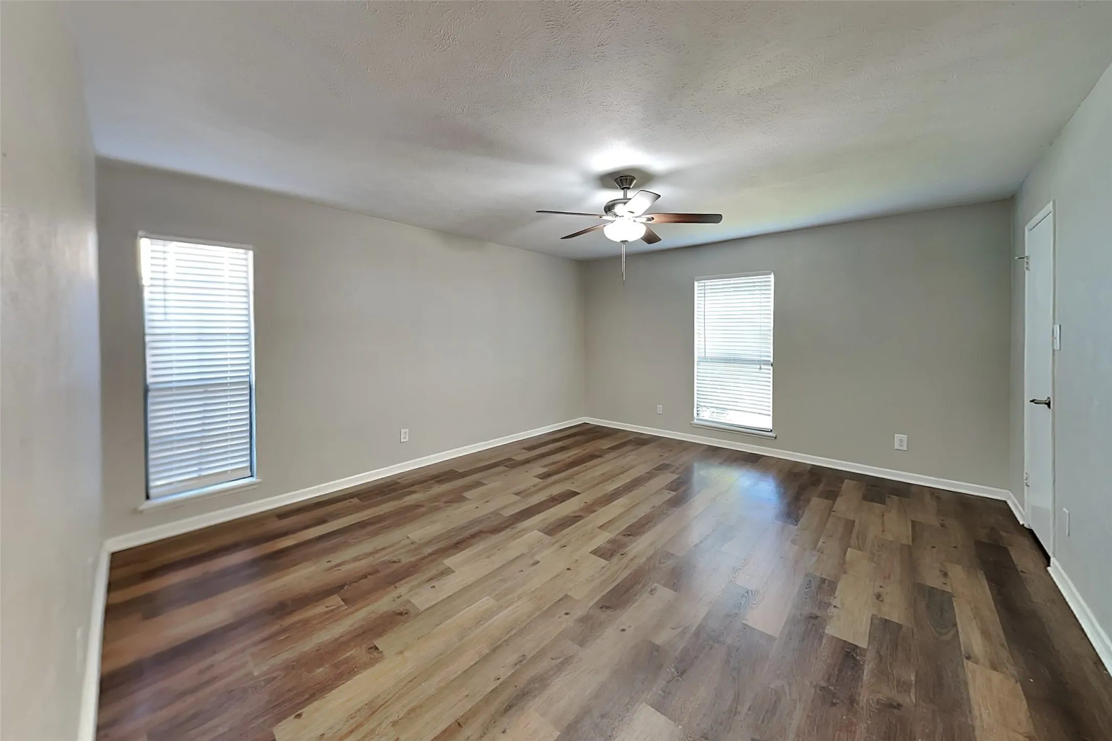 Single Family Residence For Rent in Collin County , 4644 Ringgold Lane, Plano, Texas 75093, 3 Bedroom, 2 Bathroom, 2 Garage spaces, 1,918 Sqft, built in 1981, mls#21356276, Real Estate Agent in Plano, Homes For Rent in Collin county, Homes For Rent in Plano, Realtor in Plano Texas, Real Estate Brokerage Independent Realty Texas, Luminita Cordes Realtor