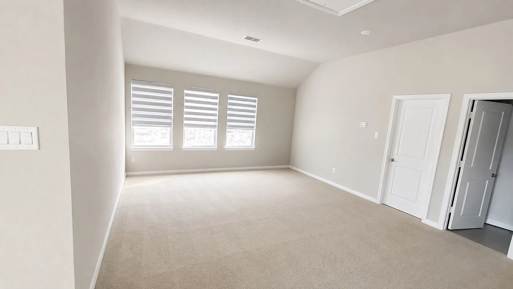 Single Family Residence For Sale in Denton County , 2148 Sumard Drive, Little Elm, Texas 75068, 4 Bedroom, 4 Bathroom, 2 Garage spaces, 3,301 Sqft, built in 2022, mls#21356281, Real Estate Agent in Little Elm, Homes For Sale in Denton county, Homes For Sale in Little Elm, Realtor in Little Elm Texas, Real Estate Brokerage Independent Realty Texas, Luminita Cordes Realtor