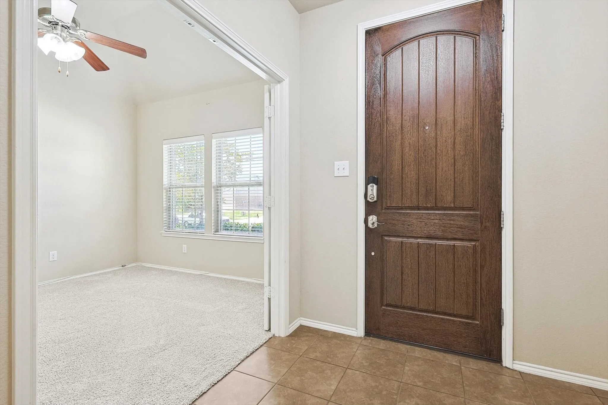 Single Family Residence For Rent in Denton County , 2321 Scott Creek Drive, Little Elm, Texas 75068, 4 Bedroom, 2 Bathroom, 2 Garage spaces, 2,006 Sqft, built in 2013, mls#21356000, Real Estate Agent in Little Elm, Homes For Rent in Denton county, Homes For Rent in Little Elm, Realtor in Little Elm Texas, Real Estate Brokerage Independent Realty Texas, Luminita Cordes Realtor