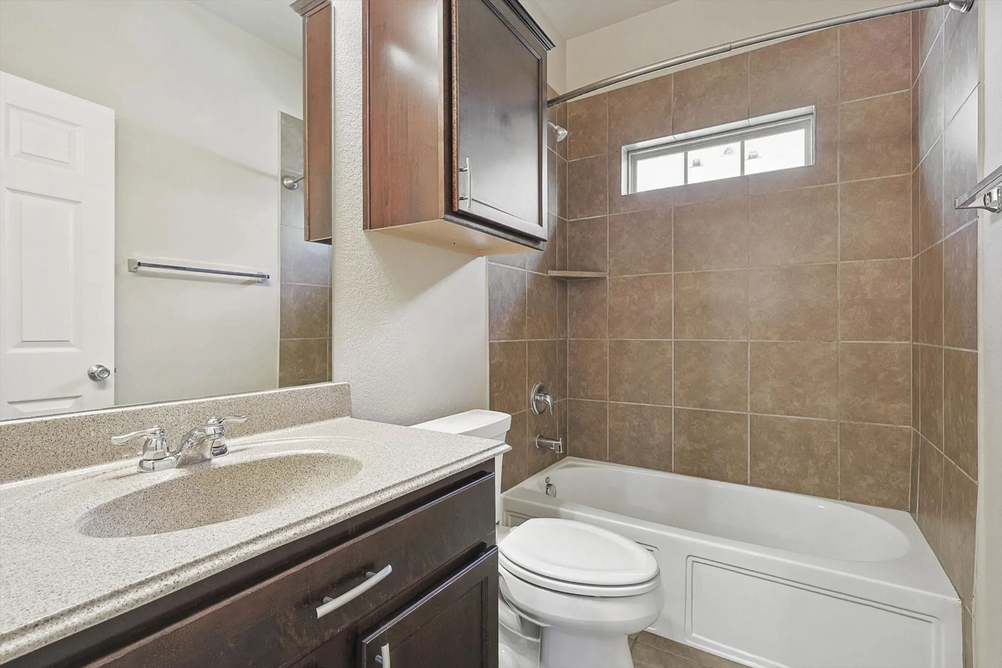 Single Family Residence For Rent in Denton County , 2321 Scott Creek Drive, Little Elm, Texas 75068, 4 Bedroom, 2 Bathroom, 2 Garage spaces, 2,006 Sqft, built in 2013, mls#21356000, Real Estate Agent in Little Elm, Homes For Rent in Denton county, Homes For Rent in Little Elm, Realtor in Little Elm Texas, Real Estate Brokerage Independent Realty Texas, Luminita Cordes Realtor