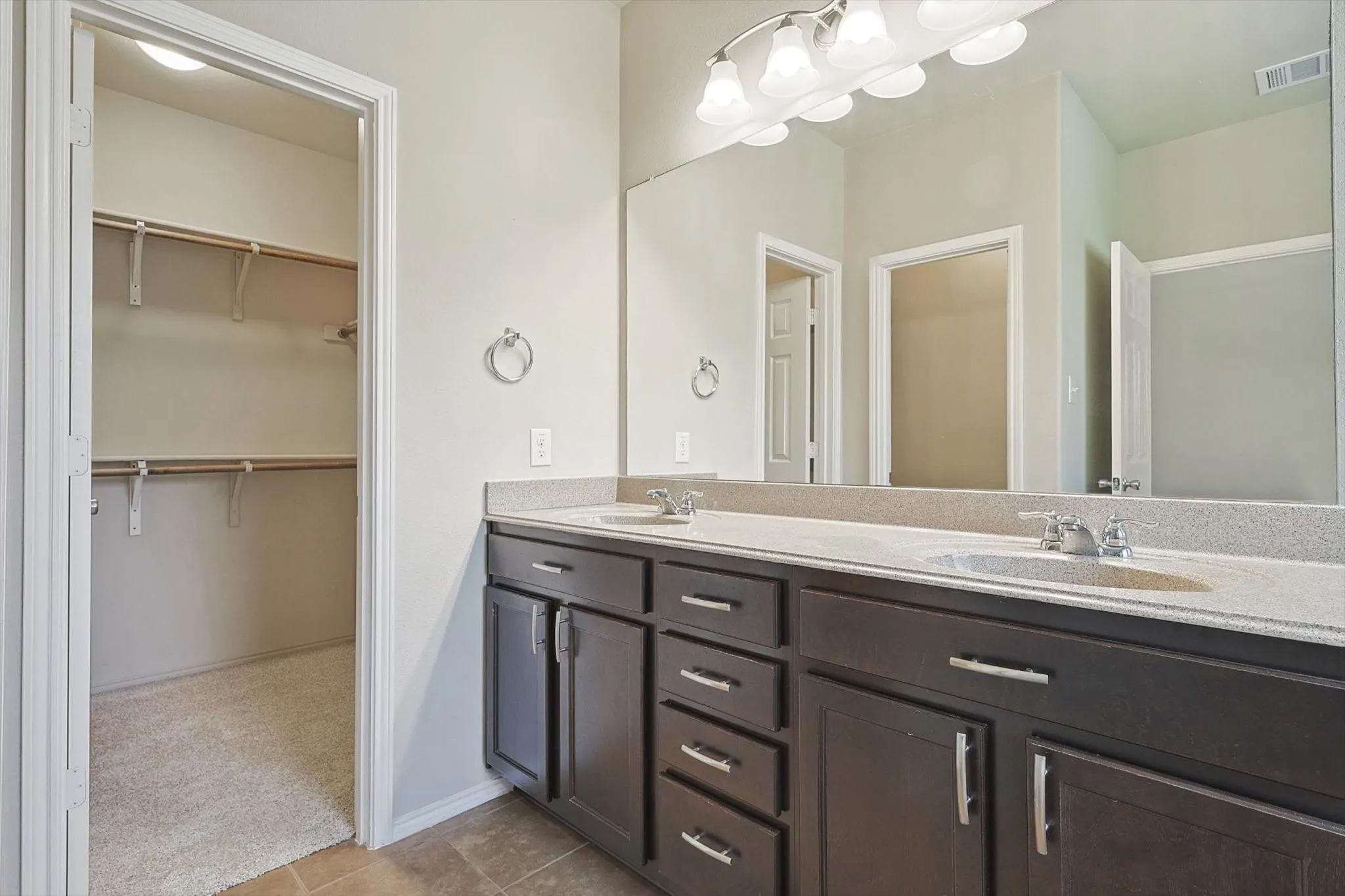 Single Family Residence For Rent in Denton County , 2321 Scott Creek Drive, Little Elm, Texas 75068, 4 Bedroom, 2 Bathroom, 2 Garage spaces, 2,006 Sqft, built in 2013, mls#21356000, Real Estate Agent in Little Elm, Homes For Rent in Denton county, Homes For Rent in Little Elm, Realtor in Little Elm Texas, Real Estate Brokerage Independent Realty Texas, Luminita Cordes Realtor