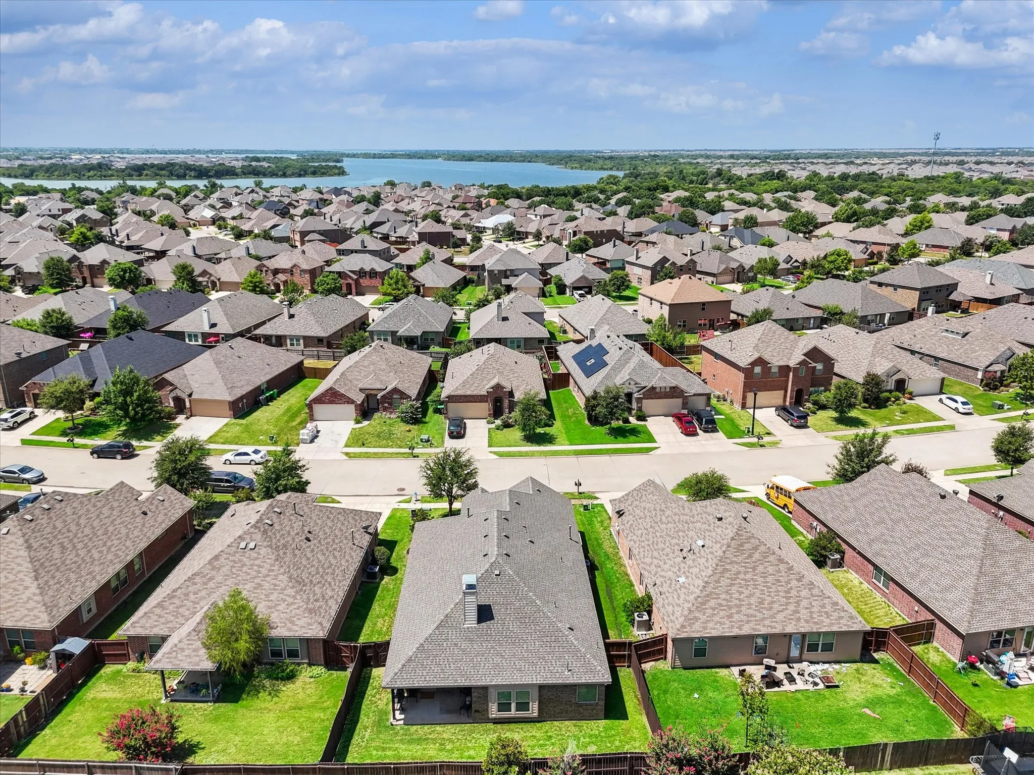 Single Family Residence For Rent in Denton County , 2321 Scott Creek Drive, Little Elm, Texas 75068, 4 Bedroom, 2 Bathroom, 2 Garage spaces, 2,006 Sqft, built in 2013, mls#21356000, Real Estate Agent in Little Elm, Homes For Rent in Denton county, Homes For Rent in Little Elm, Realtor in Little Elm Texas, Real Estate Brokerage Independent Realty Texas, Luminita Cordes Realtor