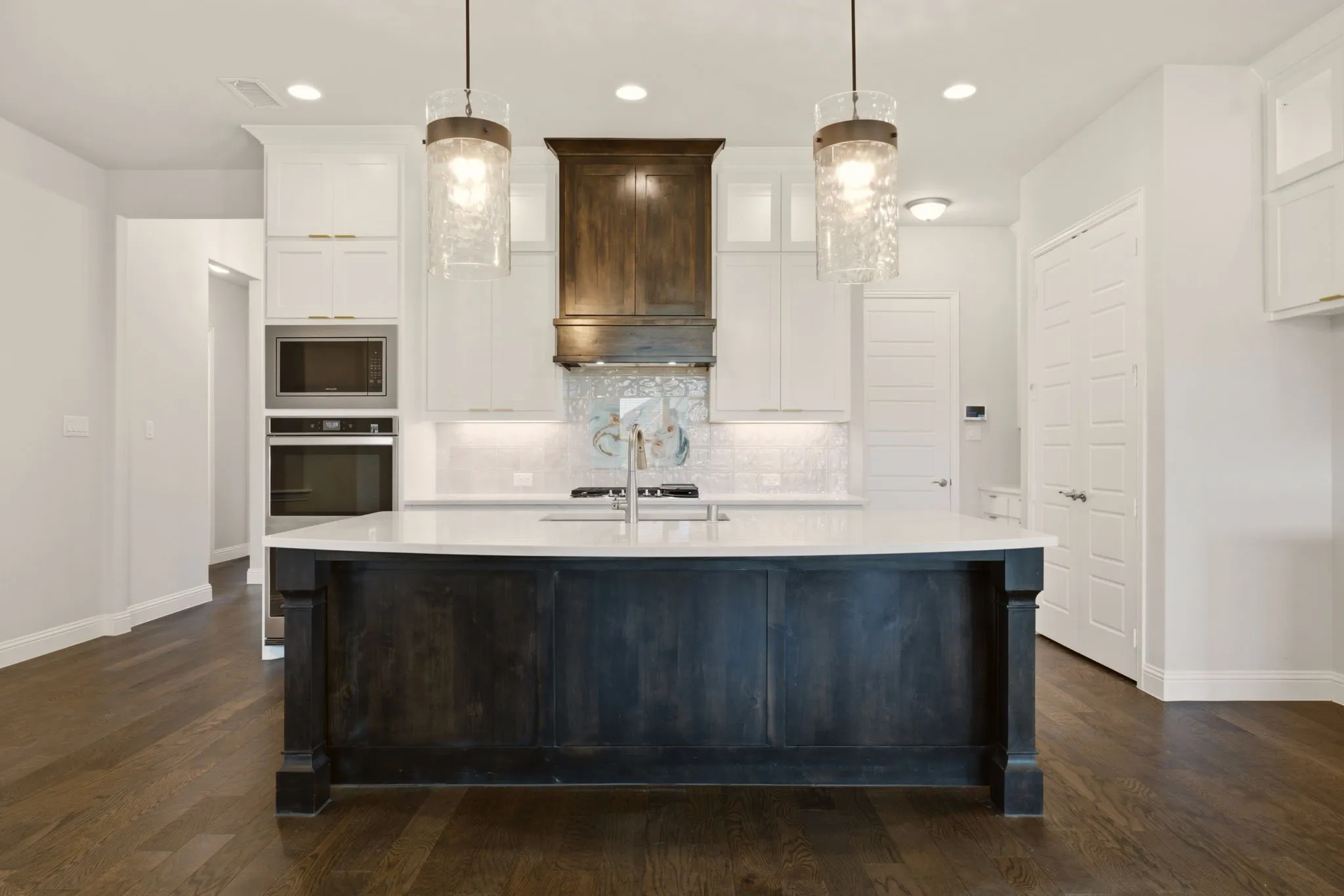 Single Family Residence For Sale in Collin County , 1300 David Drive, Anna, Texas 75409, 4 Bedroom, 3 Bathroom, 3 Garage spaces, 2,517 Sqft, built in 2023, mls#21356287, Real Estate Agent in Anna, Homes For Sale in Collin county, Homes For Sale in Anna, Realtor in Anna Texas, Real Estate Brokerage Independent Realty Texas, Luminita Cordes Realtor