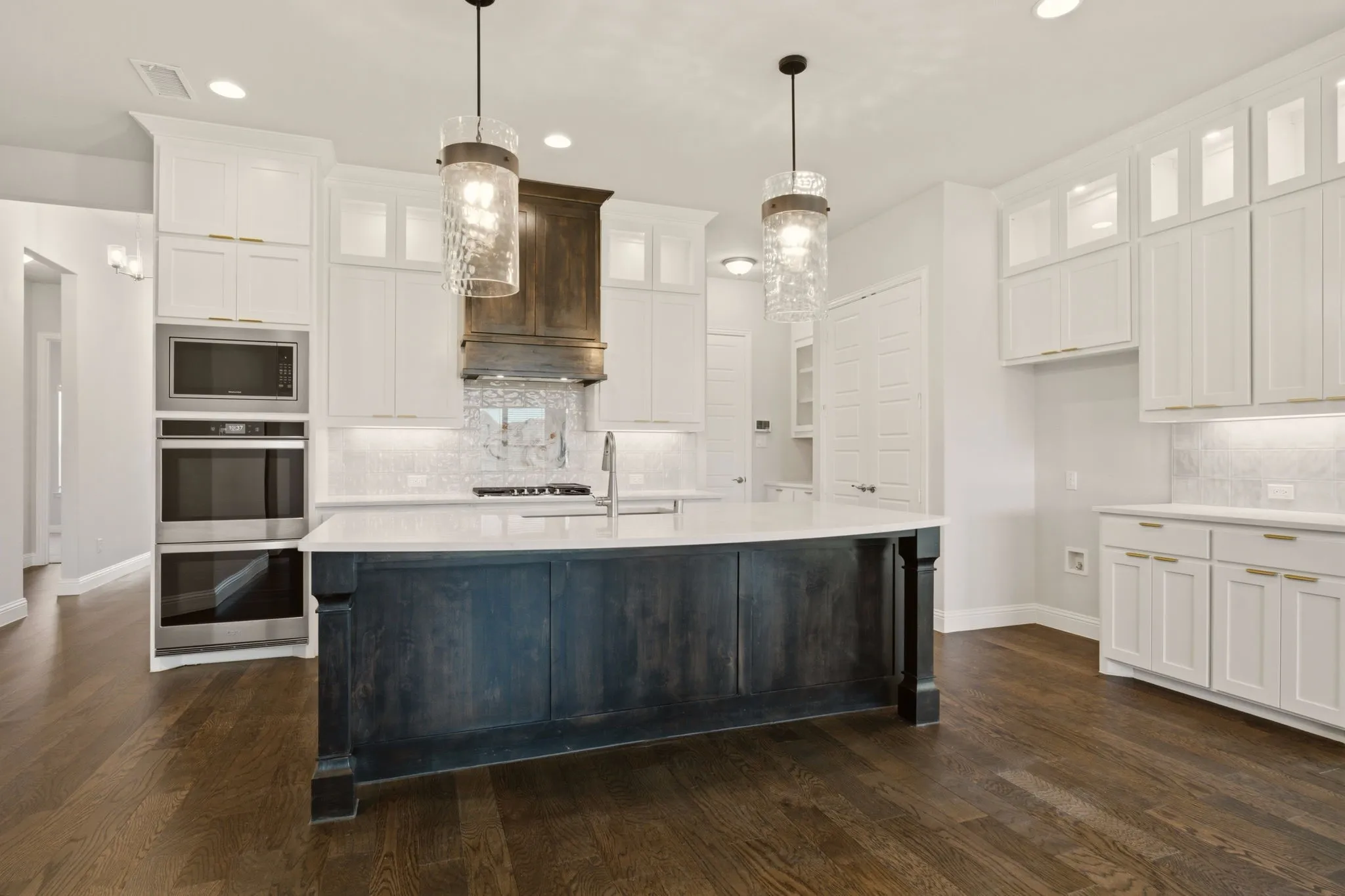 Single Family Residence For Sale in Collin County , 1300 David Drive, Anna, Texas 75409, 4 Bedroom, 3 Bathroom, 3 Garage spaces, 2,517 Sqft, built in 2023, mls#21356287, Real Estate Agent in Anna, Homes For Sale in Collin county, Homes For Sale in Anna, Realtor in Anna Texas, Real Estate Brokerage Independent Realty Texas, Luminita Cordes Realtor