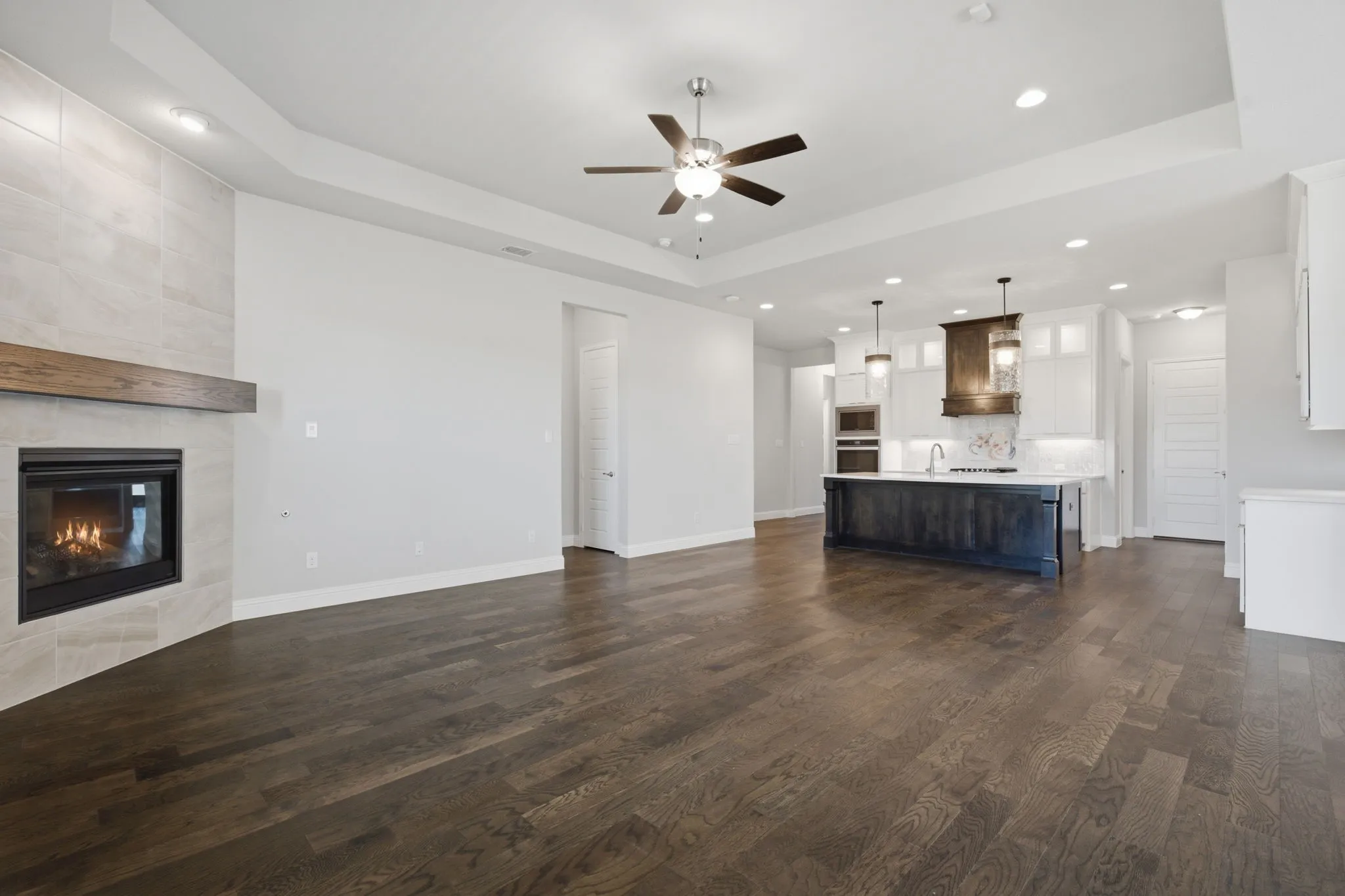 Single Family Residence For Sale in Collin County , 1300 David Drive, Anna, Texas 75409, 4 Bedroom, 3 Bathroom, 3 Garage spaces, 2,517 Sqft, built in 2023, mls#21356287, Real Estate Agent in Anna, Homes For Sale in Collin county, Homes For Sale in Anna, Realtor in Anna Texas, Real Estate Brokerage Independent Realty Texas, Luminita Cordes Realtor