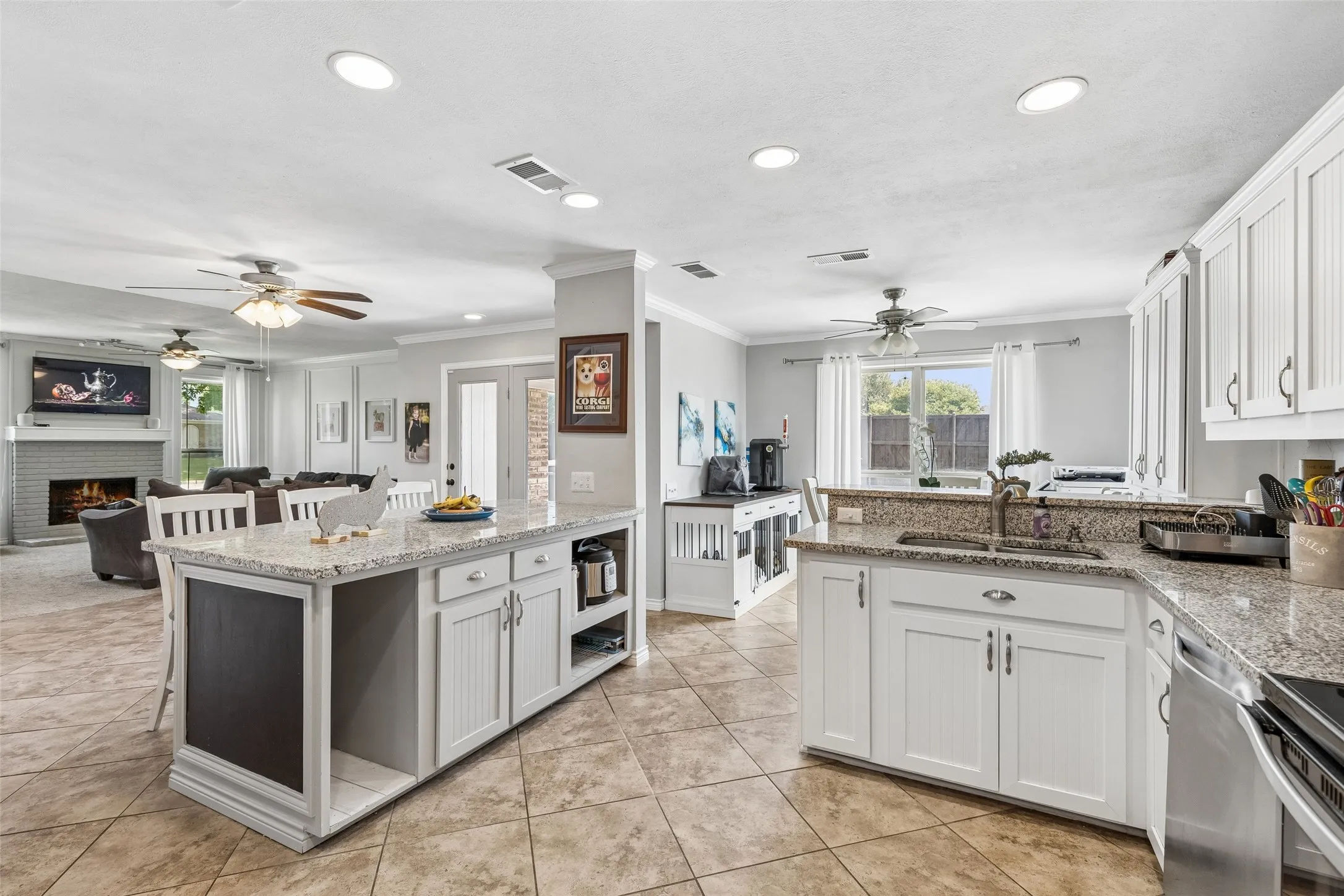 Single Family Residence For Sale in Collin County , 3100 Bullock Drive, Plano, Texas 75023, 3 Bedroom, 2 Bathroom, 2 Garage spaces, 1,738 Sqft, built in 1978, mls#21348275, Real Estate Agent in Plano, Homes For Sale in Collin county, Homes For Sale in Plano, Realtor in Plano Texas, Real Estate Brokerage Independent Realty Texas, Luminita Cordes Realtor