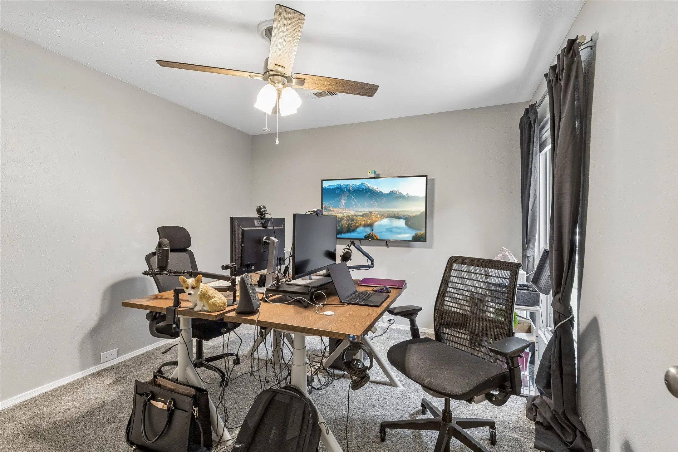 Single Family Residence For Sale in Collin County , 3100 Bullock Drive, Plano, Texas 75023, 3 Bedroom, 2 Bathroom, 2 Garage spaces, 1,738 Sqft, built in 1978, mls#21348275, Real Estate Agent in Plano, Homes For Sale in Collin county, Homes For Sale in Plano, Realtor in Plano Texas, Real Estate Brokerage Independent Realty Texas, Luminita Cordes Realtor