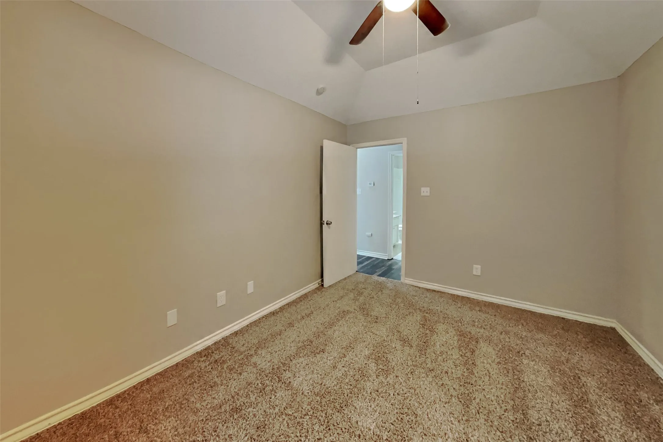 Single Family Residence For Rent in Tarrant County , 3403 Boyd Trail, Arlington, Texas 76017, 3 Bedroom, 2 Bathroom, 2 Garage spaces, 2,291 Sqft, built in 1984, mls#21356290, Real Estate Agent in Arlington, Homes For Rent in Tarrant county, Homes For Rent in Arlington, Realtor in Arlington Texas, Real Estate Brokerage Independent Realty Texas, Luminita Cordes Realtor