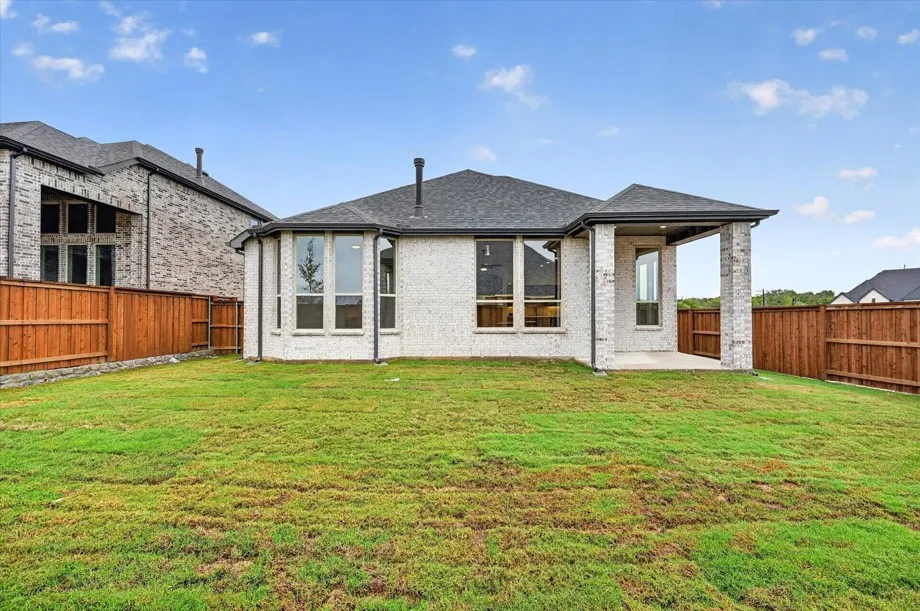 Single Family Residence For Sale in Grayson County , 1485 Hawn Drive, Van Alstyne, Texas 75495, 3 Bedroom, 3 Bathroom, 2 Garage spaces, 2,337 Sqft, built in 2026, mls#21355988, Real Estate Agent in Van Alstyne, Homes For Sale in Grayson county, Homes For Sale in Van Alstyne, Realtor in Van Alstyne Texas, Real Estate Brokerage Independent Realty Texas, Luminita Cordes Realtor