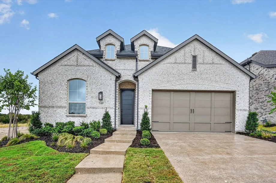 Single Family Residence For Sale in Grayson County , 1485 Hawn Drive, Van Alstyne, Texas 75495, 3 Bedroom, 3 Bathroom, 2 Garage spaces, 2,337 Sqft, built in 2026, mls#21355988, Real Estate Agent in Van Alstyne, Homes For Sale in Grayson county, Homes For Sale in Van Alstyne, Realtor in Van Alstyne Texas, Real Estate Brokerage Independent Realty Texas, Luminita Cordes Realtor