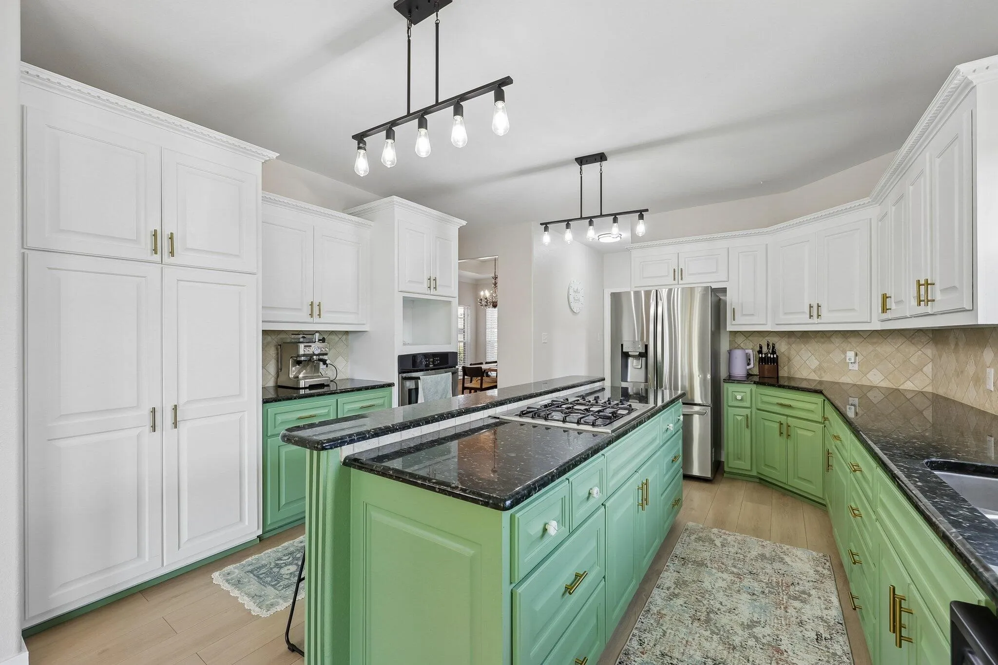 Single Family Residence For Sale in Kaufman County , 15144 Delaney Lane, Talty, Texas 75126, 4 Bedroom, 4 Bathroom, 3 Garage spaces, 3,151 Sqft, built in 2004, mls#21356293, Real Estate Agent in Talty, Homes For Sale in Kaufman county, Homes For Sale in Talty, Realtor in Talty Texas, Real Estate Brokerage Independent Realty Texas, Luminita Cordes Realtor