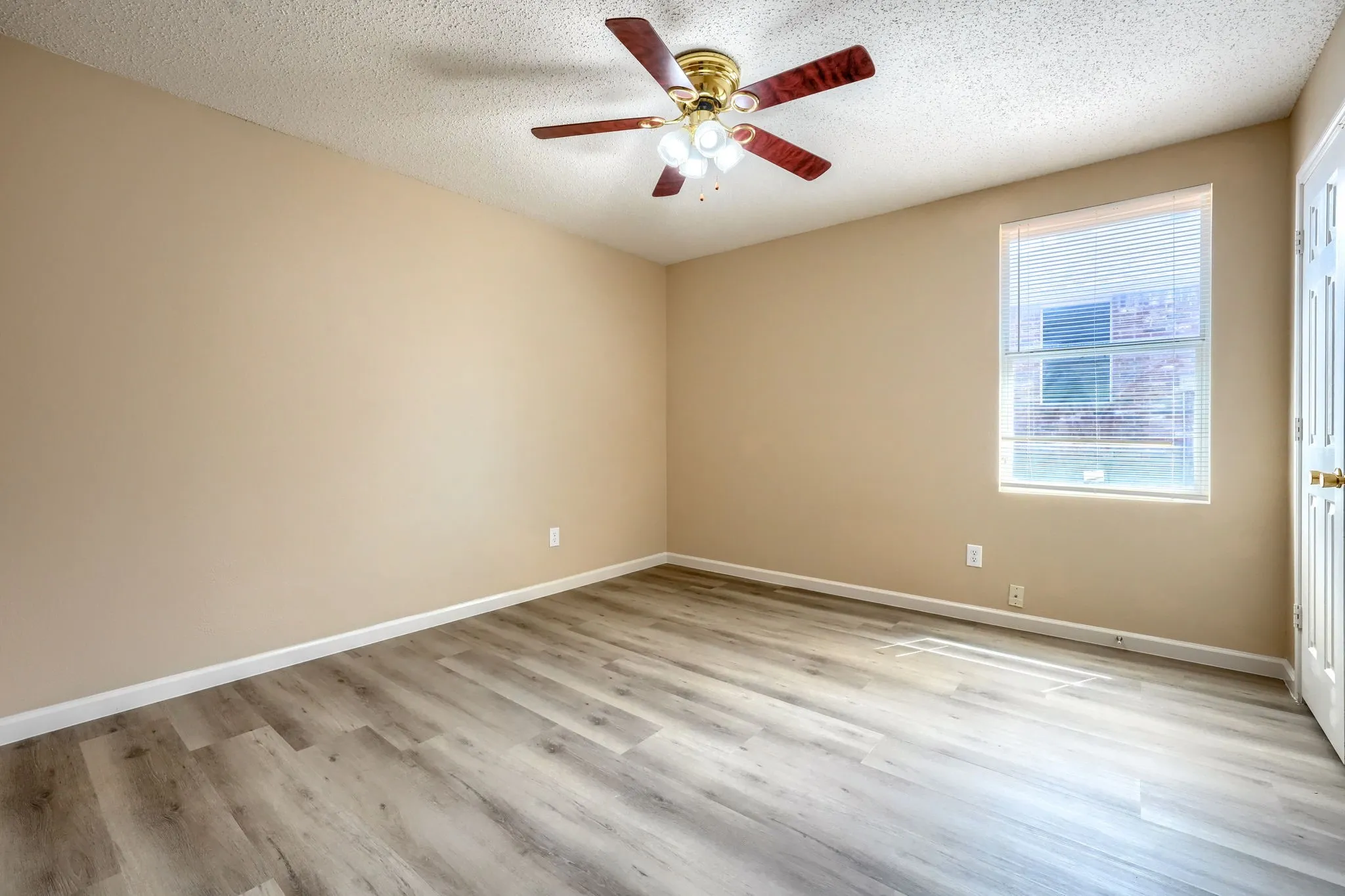 Wood-finish flooring throughout