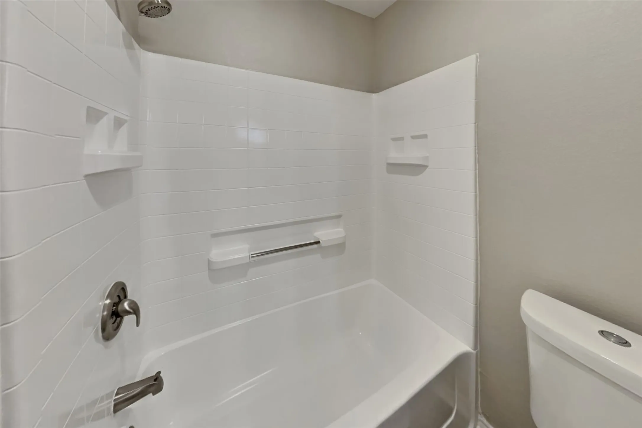 Single Family Residence For Rent in Tarrant County , 2839 Park Place Drive, Grand Prairie, Texas 75052, 4 Bedroom, 3 Bathroom, 2 Garage spaces, 2,652 Sqft, built in 2003, mls#21356312, Real Estate Agent in Grand Prairie, Homes For Rent in Tarrant county, Homes For Rent in Grand Prairie, Realtor in Grand Prairie Texas, Real Estate Brokerage Independent Realty Texas, Luminita Cordes Realtor