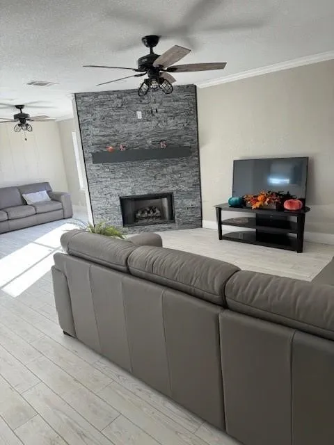 Single Family Residence For Sale in Denton County , 4000 Black Butte Drive, Denton, Texas 76210, 4 Bedroom, 3 Bathroom, 2 Garage spaces, 2,395 Sqft, built in 2004, Price $469,000, mls#21356314, Real Estate Agent in Denton, Homes For Sale in Denton county, Homes For Sale in Denton, Realtor in Denton Texas, Real Estate Brokerage Independent Realty Texas, Luminita Cordes Realtor