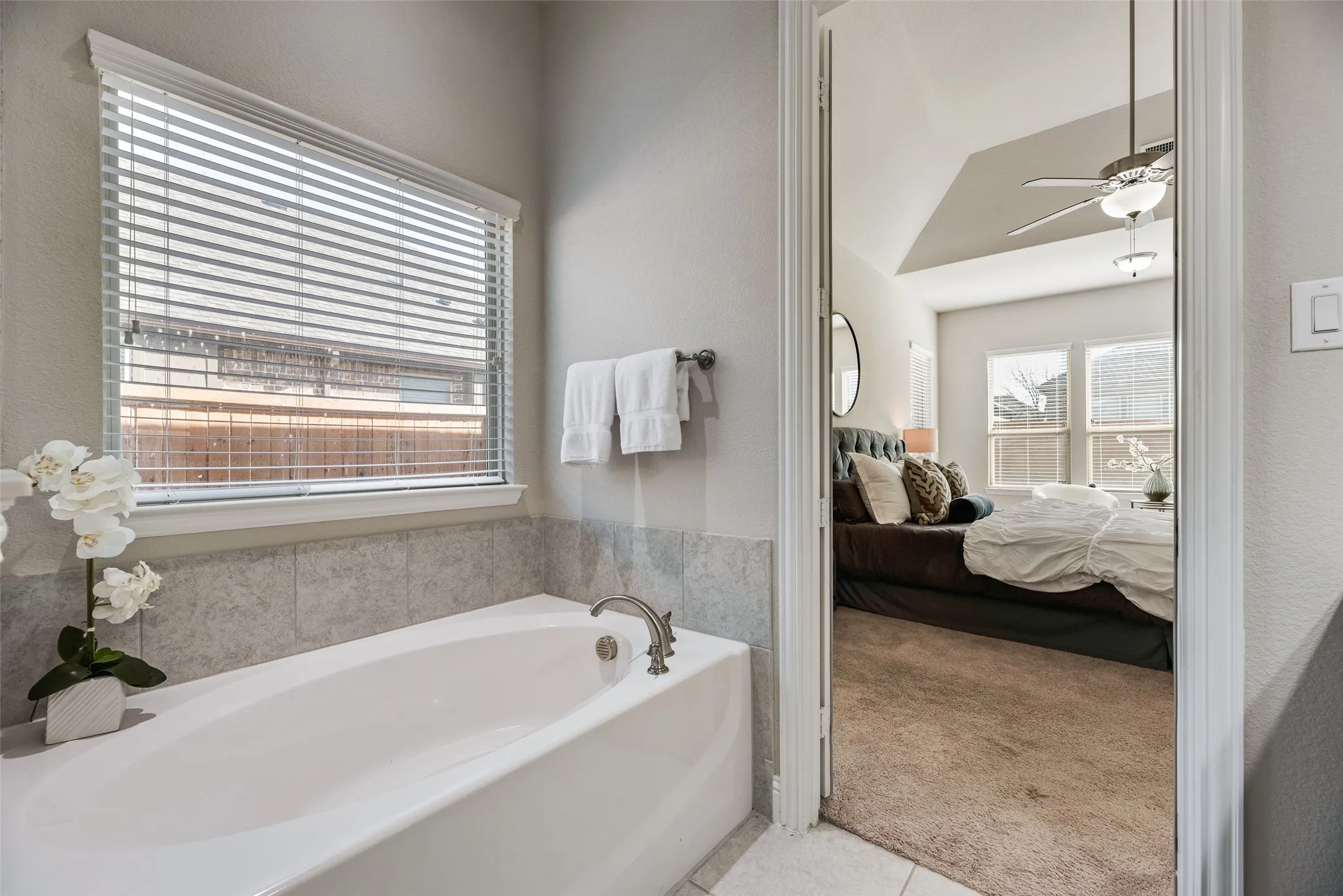 Single Family Residence For Sale in Collin County , 2407 Maston Drive, Anna, Texas 75409, 3 Bedroom, 2 Bathroom, 2 Garage spaces, 2,473 Sqft, built in 2017, mls#21356152, Real Estate Agent in Anna, Homes For Sale in Collin county, Homes For Sale in Anna, Realtor in Anna Texas, Real Estate Brokerage Independent Realty Texas, Luminita Cordes Realtor