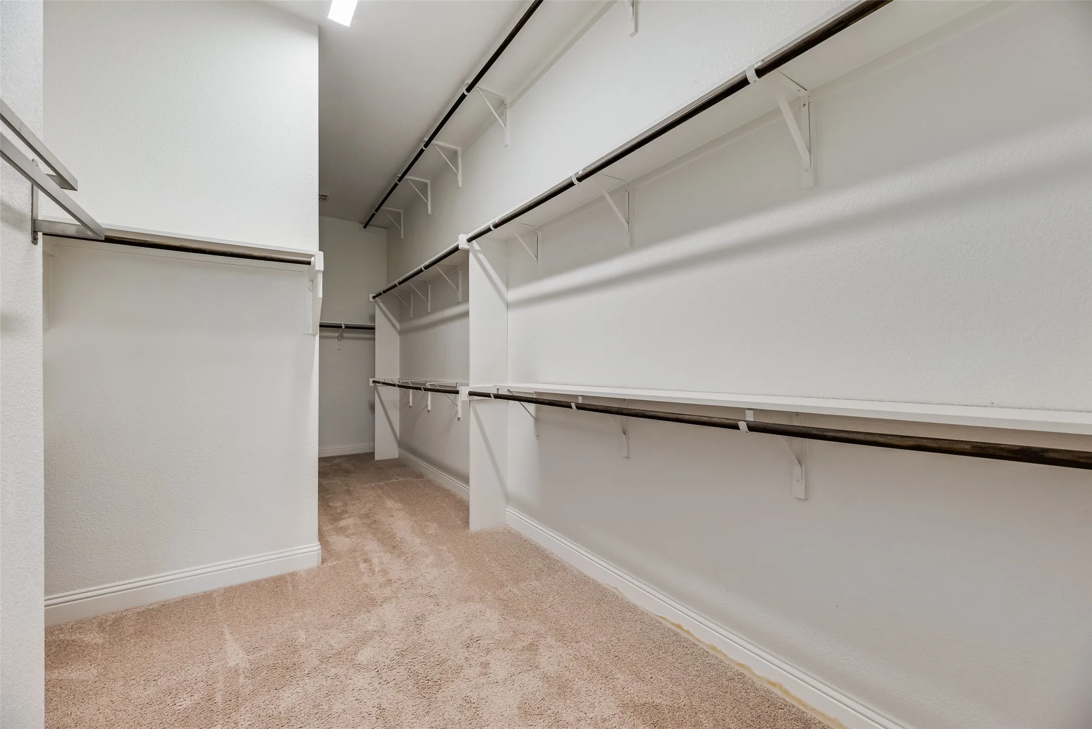 Single Family Residence For Sale in Collin County , 2407 Maston Drive, Anna, Texas 75409, 3 Bedroom, 2 Bathroom, 2 Garage spaces, 2,473 Sqft, built in 2017, mls#21356152, Real Estate Agent in Anna, Homes For Sale in Collin county, Homes For Sale in Anna, Realtor in Anna Texas, Real Estate Brokerage Independent Realty Texas, Luminita Cordes Realtor