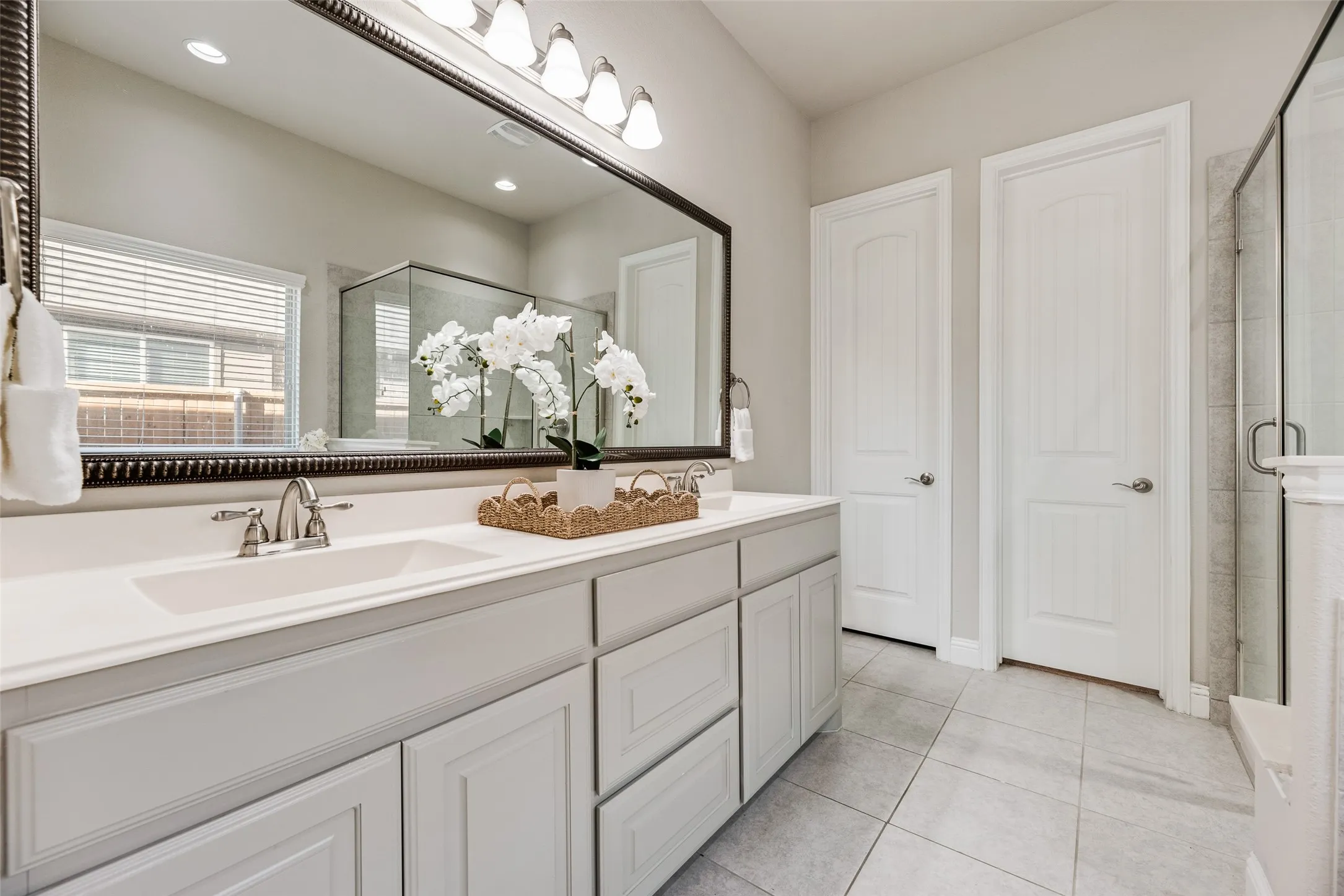 Single Family Residence For Sale in Collin County , 2407 Maston Drive, Anna, Texas 75409, 3 Bedroom, 2 Bathroom, 2 Garage spaces, 2,473 Sqft, built in 2017, mls#21356152, Real Estate Agent in Anna, Homes For Sale in Collin county, Homes For Sale in Anna, Realtor in Anna Texas, Real Estate Brokerage Independent Realty Texas, Luminita Cordes Realtor