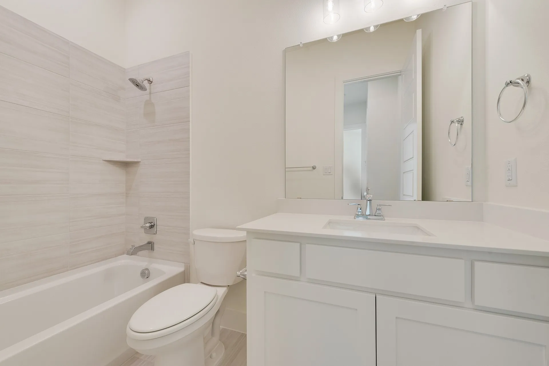 Single Family Residence For Sale in Rockwall County , 830 Montrose Drive, Rockwall, Texas 75087, 5 Bedroom, 4 Bathroom, 3 Garage spaces, 3,454 Sqft, built in 2025, mls#21356321, Real Estate Agent in Rockwall, Homes For Sale in Rockwall county, Homes For Sale in Rockwall, Realtor in Rockwall Texas, Real Estate Brokerage Independent Realty Texas, Luminita Cordes Realtor