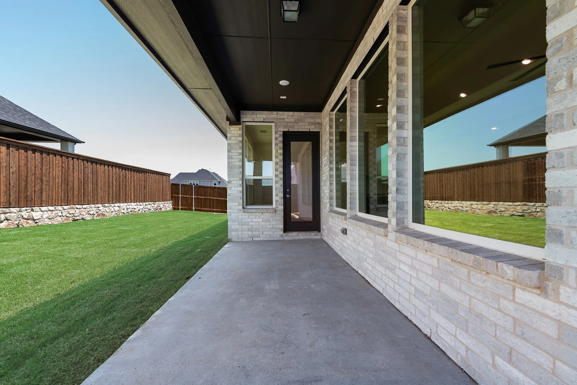 Single Family Residence For Sale in Rockwall County , 830 Montrose Drive, Rockwall, Texas 75087, 5 Bedroom, 4 Bathroom, 3 Garage spaces, 3,454 Sqft, built in 2025, mls#21356321, Real Estate Agent in Rockwall, Homes For Sale in Rockwall county, Homes For Sale in Rockwall, Realtor in Rockwall Texas, Real Estate Brokerage Independent Realty Texas, Luminita Cordes Realtor
