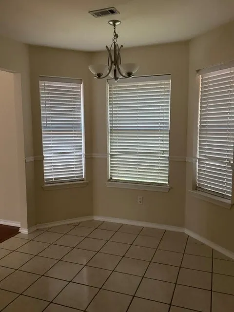 Single Family Residence For Rent in Hood County , 1511 Sunflower Lane, Granbury, Texas 76048, 3 Bedroom, 2 Bathroom, 2 Garage spaces, 1,343 Sqft, built in 1996, mls#21356322, Real Estate Agent in Granbury, Homes For Rent in Hood county, Homes For Rent in Granbury, Realtor in Granbury Texas, Real Estate Brokerage Independent Realty Texas, Luminita Cordes Realtor