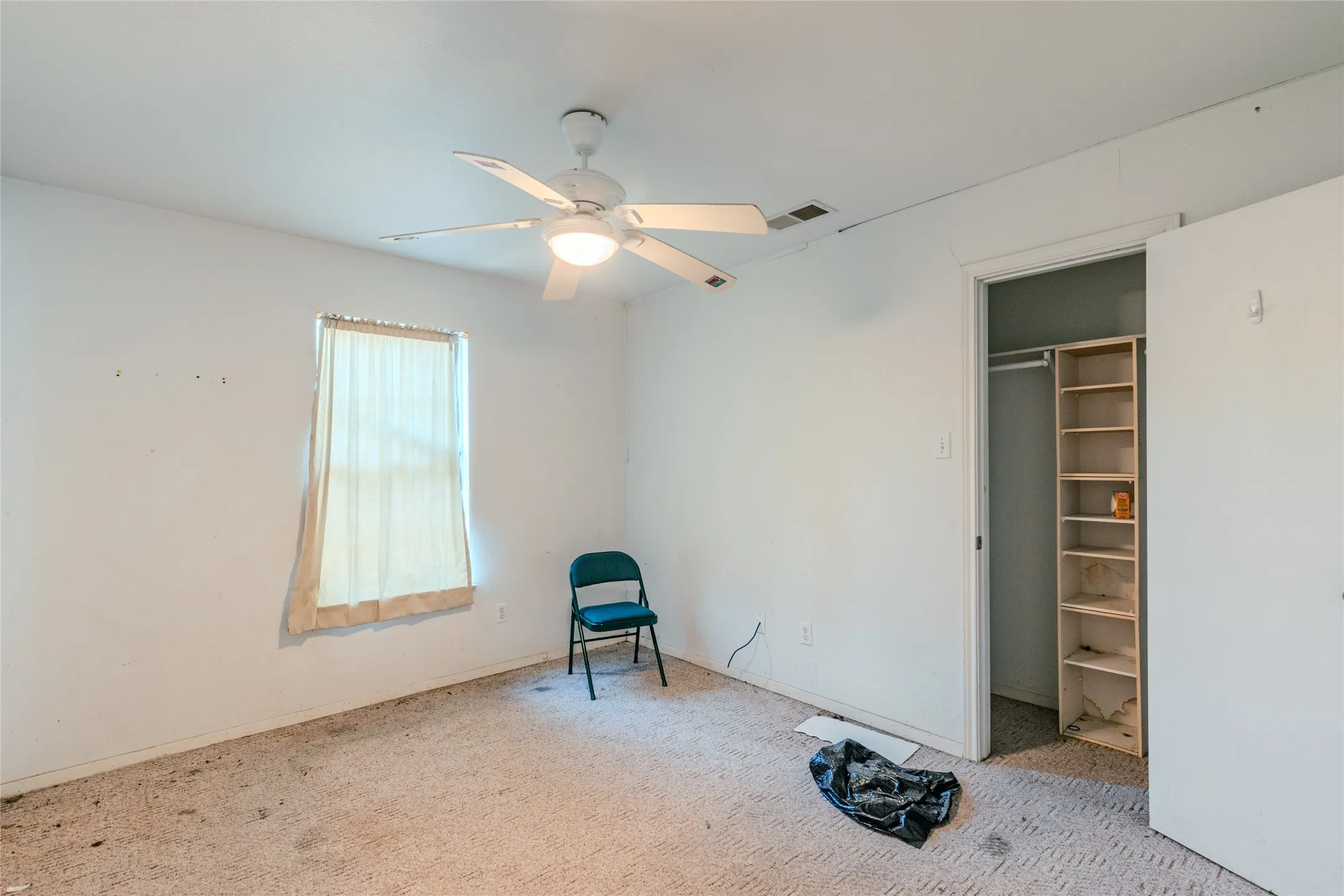 Single Family Residence For Sale in Hunt County , 4666 Fm 1569, Farmersville, Texas 75442, 6 Bedroom, 3 Bathroom, 2 Garage spaces, 1,854 Sqft, built in 1992, mls#21356331, Real Estate Agent in Farmersville, Homes For Sale in Hunt county, Homes For Sale in Farmersville, Realtor in Farmersville Texas, Real Estate Brokerage Independent Realty Texas, Luminita Cordes Realtor