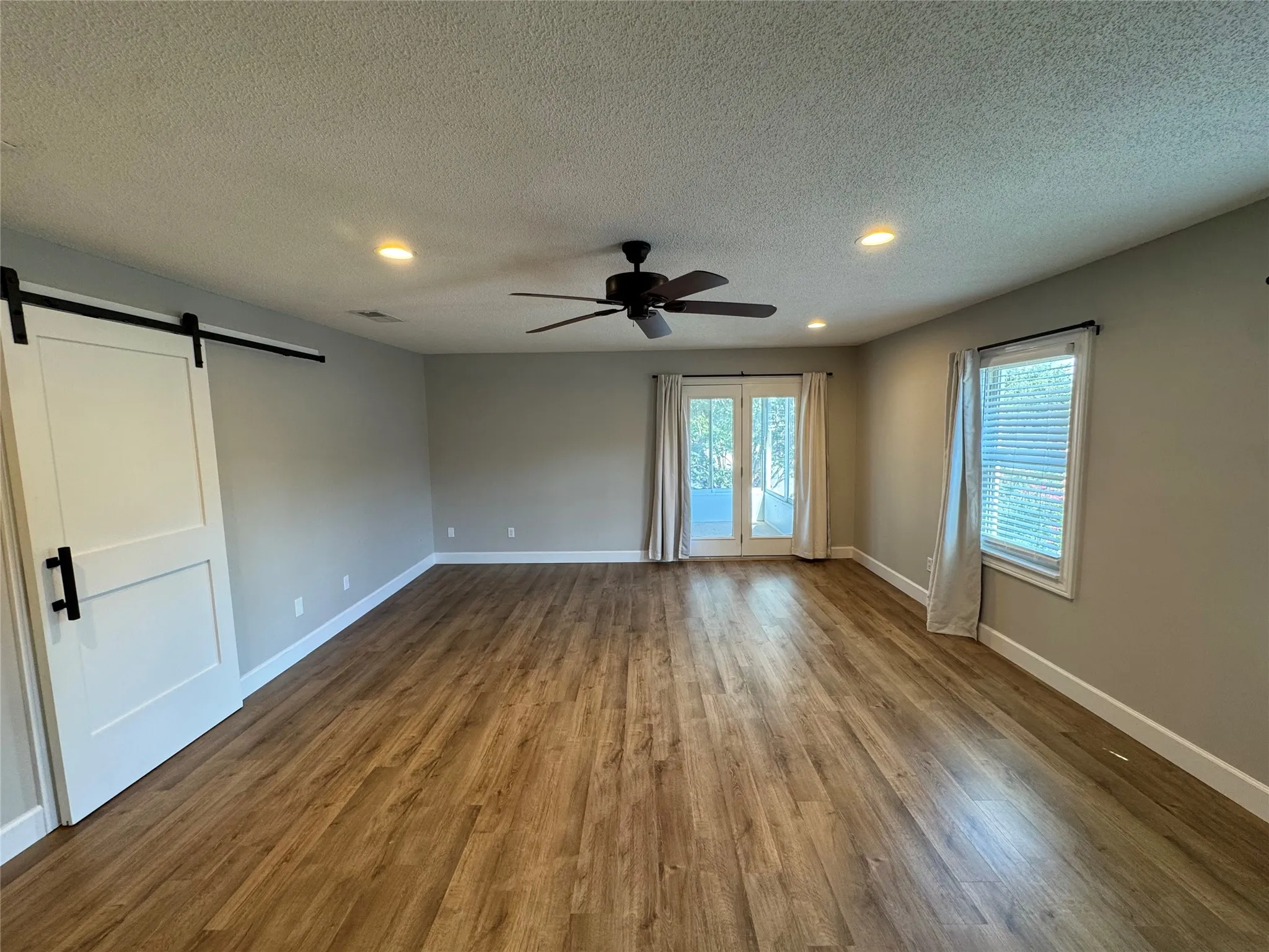 Single Family Residence For Rent in Tarrant County , 2565 Shirley Avenue, Fort Worth, Texas 76109, 4 Bedroom, 3 Bathroom, 2 Garage spaces, 2,696 Sqft, built in 1956, mls#21356339, Real Estate Agent in Fort Worth, Homes For Rent in Tarrant county, Homes For Rent in Fort Worth, Realtor in Fort Worth Texas, Real Estate Brokerage Independent Realty Texas, Luminita Cordes Realtor