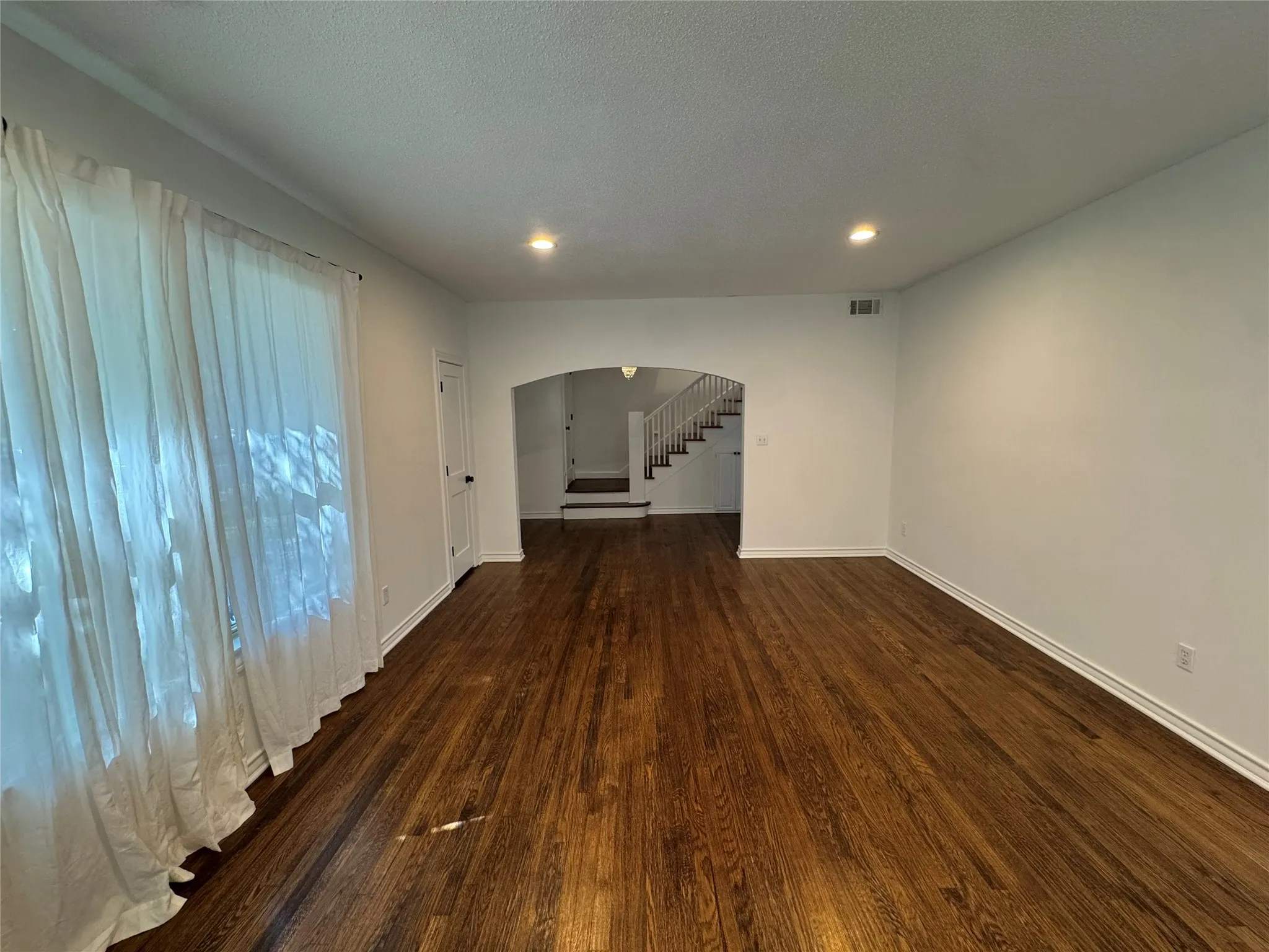 Single Family Residence For Rent in Tarrant County , 2565 Shirley Avenue, Fort Worth, Texas 76109, 4 Bedroom, 3 Bathroom, 2 Garage spaces, 2,696 Sqft, built in 1956, mls#21356339, Real Estate Agent in Fort Worth, Homes For Rent in Tarrant county, Homes For Rent in Fort Worth, Realtor in Fort Worth Texas, Real Estate Brokerage Independent Realty Texas, Luminita Cordes Realtor