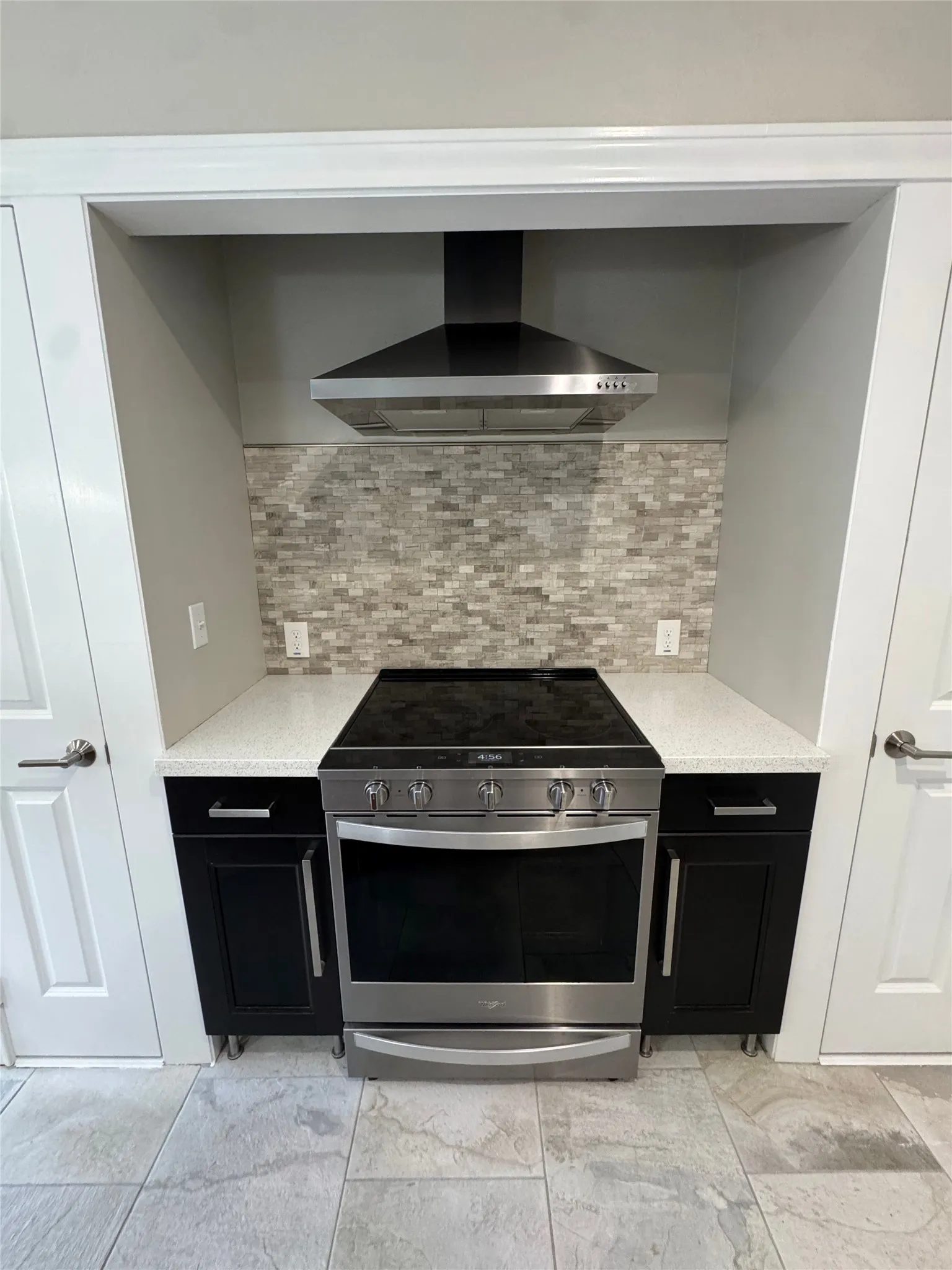Single Family Residence For Rent in Tarrant County , 2565 Shirley Avenue, Fort Worth, Texas 76109, 4 Bedroom, 3 Bathroom, 2 Garage spaces, 2,696 Sqft, built in 1956, mls#21356339, Real Estate Agent in Fort Worth, Homes For Rent in Tarrant county, Homes For Rent in Fort Worth, Realtor in Fort Worth Texas, Real Estate Brokerage Independent Realty Texas, Luminita Cordes Realtor