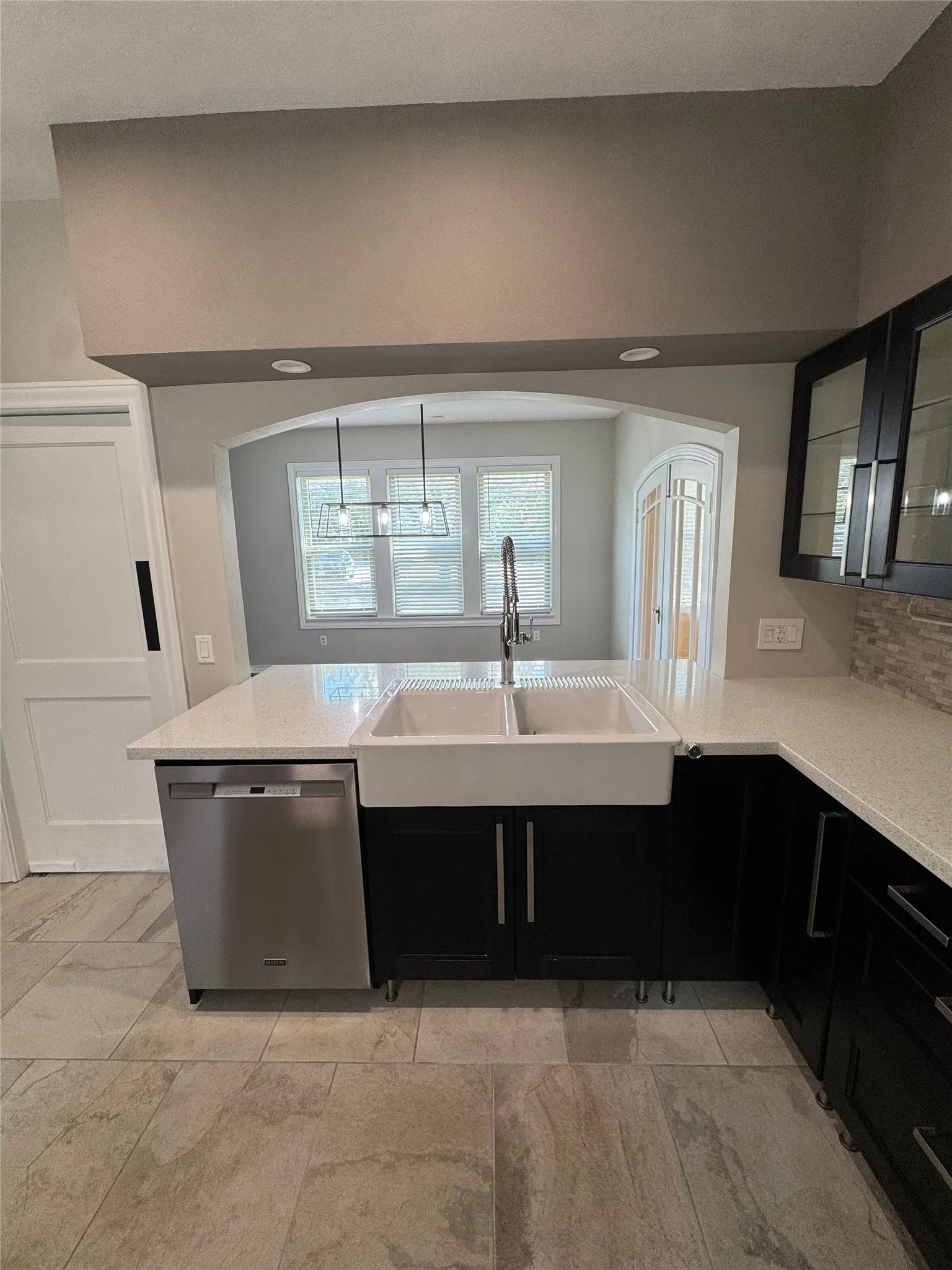 Single Family Residence For Rent in Tarrant County , 2565 Shirley Avenue, Fort Worth, Texas 76109, 4 Bedroom, 3 Bathroom, 2 Garage spaces, 2,696 Sqft, built in 1956, mls#21356339, Real Estate Agent in Fort Worth, Homes For Rent in Tarrant county, Homes For Rent in Fort Worth, Realtor in Fort Worth Texas, Real Estate Brokerage Independent Realty Texas, Luminita Cordes Realtor