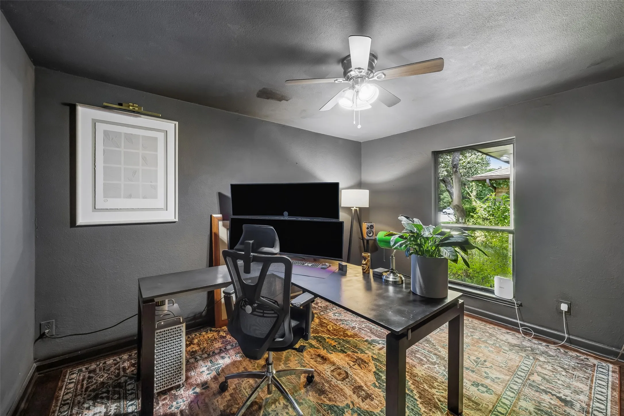 Single Family Residence For Sale in Collin County , 2904 Robin Road, Plano, Texas 75075, 4 Bedroom, 3 Bathroom, 2 Garage spaces, 2,639 Sqft, built in 1973, mls#21355811, Real Estate Agent in Plano, Homes For Sale in Collin county, Homes For Sale in Plano, Realtor in Plano Texas, Real Estate Brokerage Independent Realty Texas, Luminita Cordes Realtor