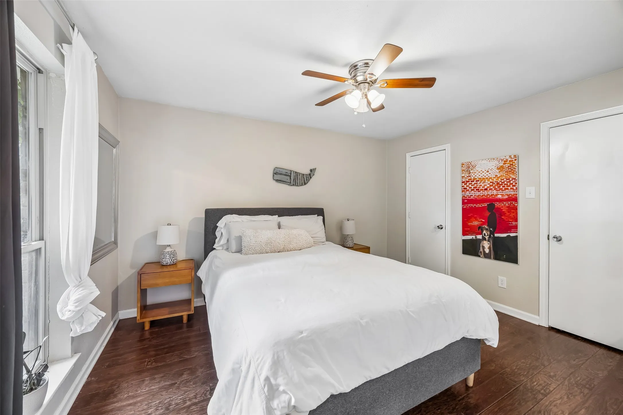 Single Family Residence For Sale in Collin County , 2904 Robin Road, Plano, Texas 75075, 4 Bedroom, 3 Bathroom, 2 Garage spaces, 2,639 Sqft, built in 1973, mls#21355811, Real Estate Agent in Plano, Homes For Sale in Collin county, Homes For Sale in Plano, Realtor in Plano Texas, Real Estate Brokerage Independent Realty Texas, Luminita Cordes Realtor