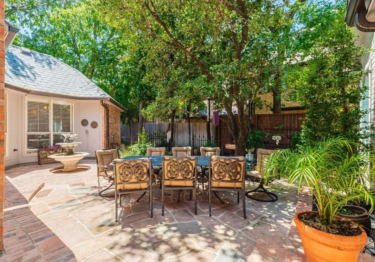 Single Family Residence For Sale in Tarrant County , 301 W Mill Valley Drive, Colleyville, Texas 76034, 4 Bedroom, 3 Bathroom, 2 Garage spaces, 3,282 Sqft, built in 1994, mls#21354897, Real Estate Agent in Colleyville, Homes For Sale in Tarrant county, Homes For Sale in Colleyville, Realtor in Colleyville Texas, Real Estate Brokerage Independent Realty Texas, Luminita Cordes Realtor