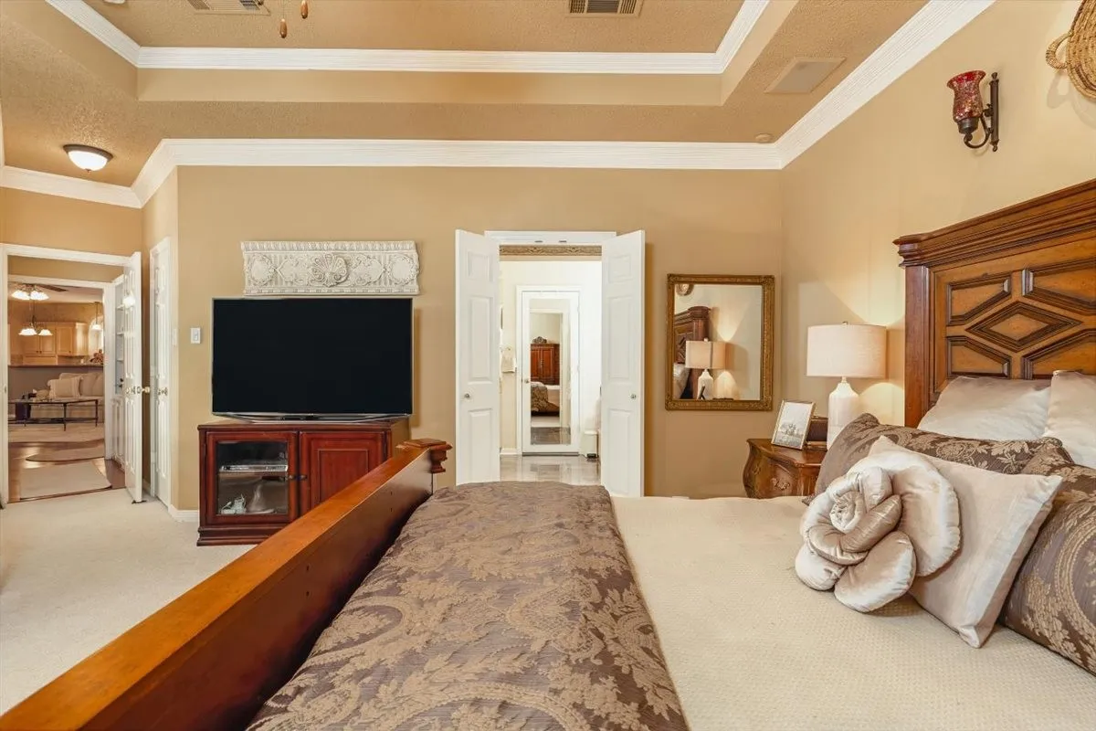 Single Family Residence For Sale in Tarrant County , 301 W Mill Valley Drive, Colleyville, Texas 76034, 4 Bedroom, 3 Bathroom, 2 Garage spaces, 3,282 Sqft, built in 1994, mls#21354897, Real Estate Agent in Colleyville, Homes For Sale in Tarrant county, Homes For Sale in Colleyville, Realtor in Colleyville Texas, Real Estate Brokerage Independent Realty Texas, Luminita Cordes Realtor