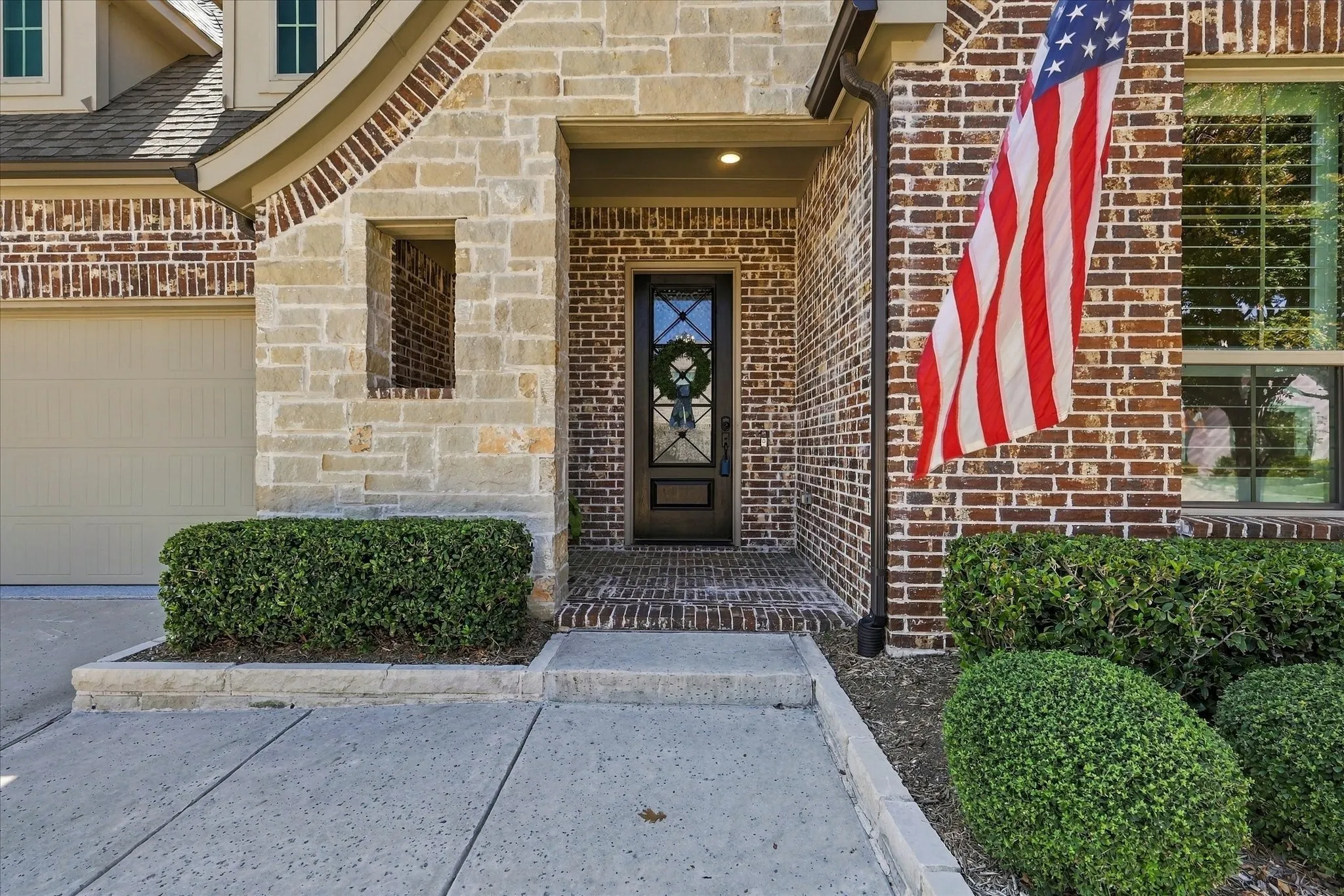Single Family Residence For Sale in Denton County , 117 Tequesta Trail, Highland Village, Texas 75077, 3 Bedroom, 3 Bathroom, 2 Garage spaces, 2,333 Sqft, built in 2020, mls#21348974, Real Estate Agent in Highland Village, Homes For Sale in Denton county, Homes For Sale in Highland Village, Realtor in Highland Village Texas, Real Estate Brokerage Independent Realty Texas, Luminita Cordes Realtor