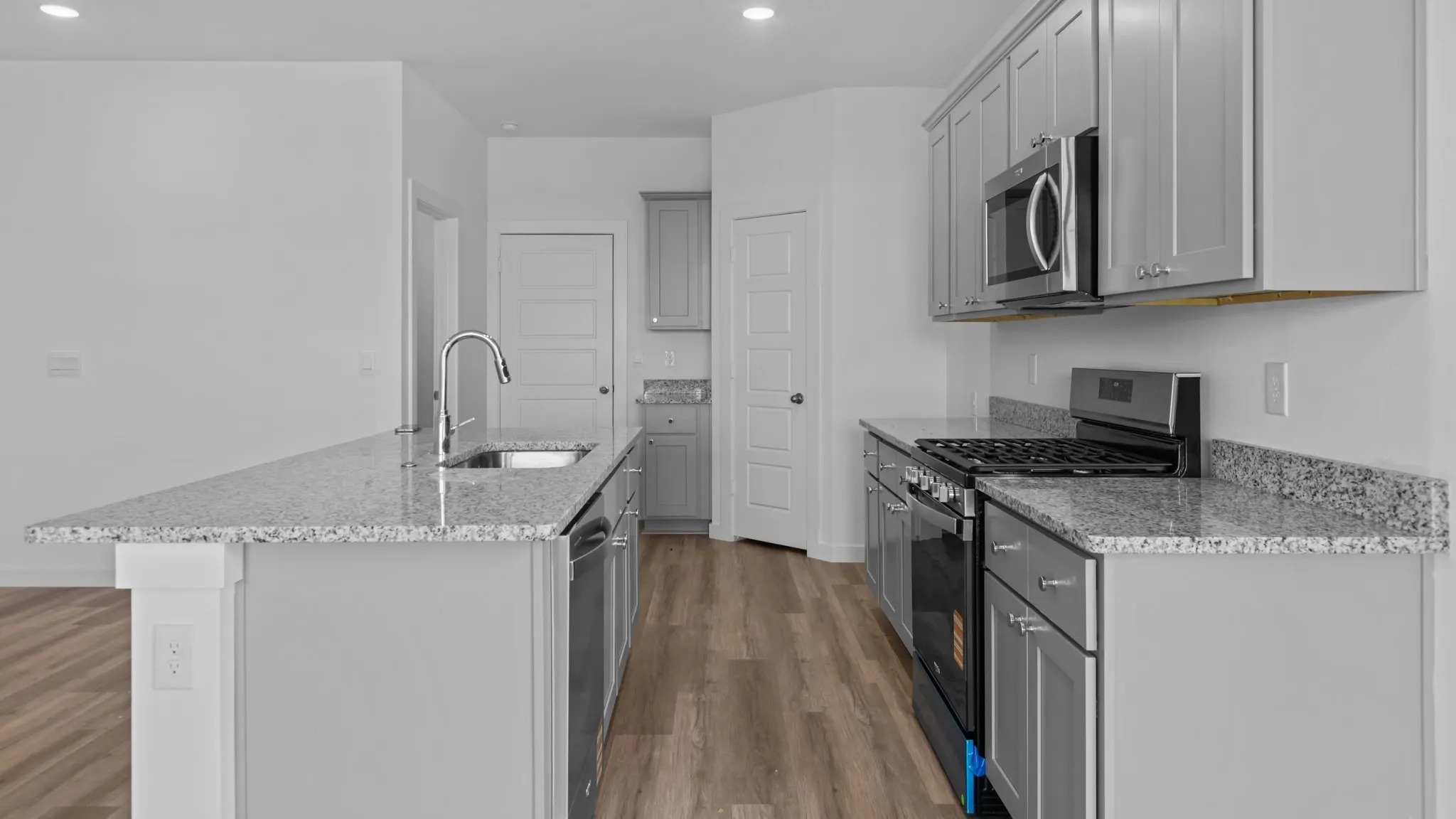 Single Family Residence For Rent in Tarrant County , 8536 Big Apple Drive, Fort Worth, Texas 76179, 4 Bedroom, 2 Bathroom, 2 Garage spaces, 1,712 Sqft, built in 2023, mls#21356283, Real Estate Agent in Fort Worth, Homes For Rent in Tarrant county, Homes For Rent in Fort Worth, Realtor in Fort Worth Texas, Real Estate Brokerage Independent Realty Texas, Luminita Cordes Realtor