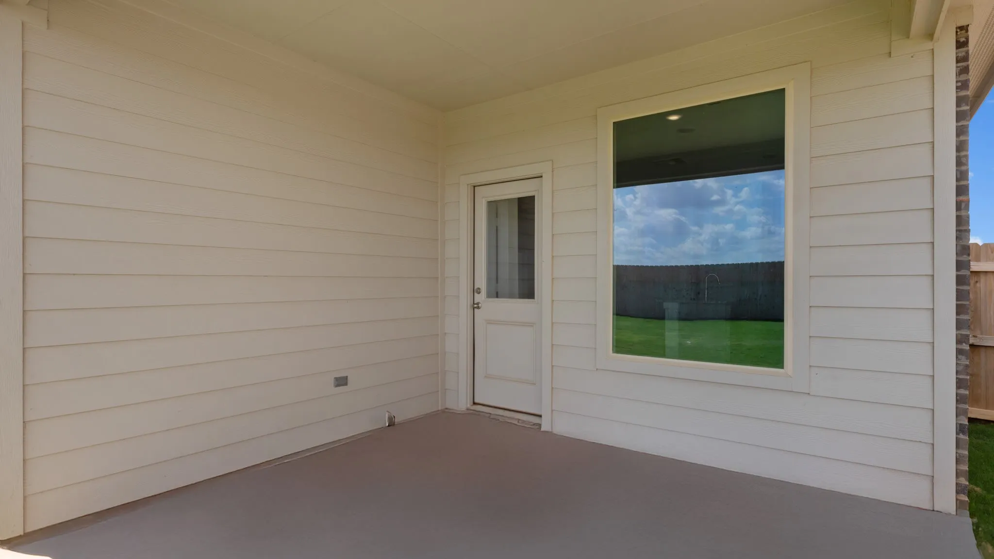 Single Family Residence For Rent in Tarrant County , 8536 Big Apple Drive, Fort Worth, Texas 76179, 4 Bedroom, 2 Bathroom, 2 Garage spaces, 1,712 Sqft, built in 2023, mls#21356283, Real Estate Agent in Fort Worth, Homes For Rent in Tarrant county, Homes For Rent in Fort Worth, Realtor in Fort Worth Texas, Real Estate Brokerage Independent Realty Texas, Luminita Cordes Realtor