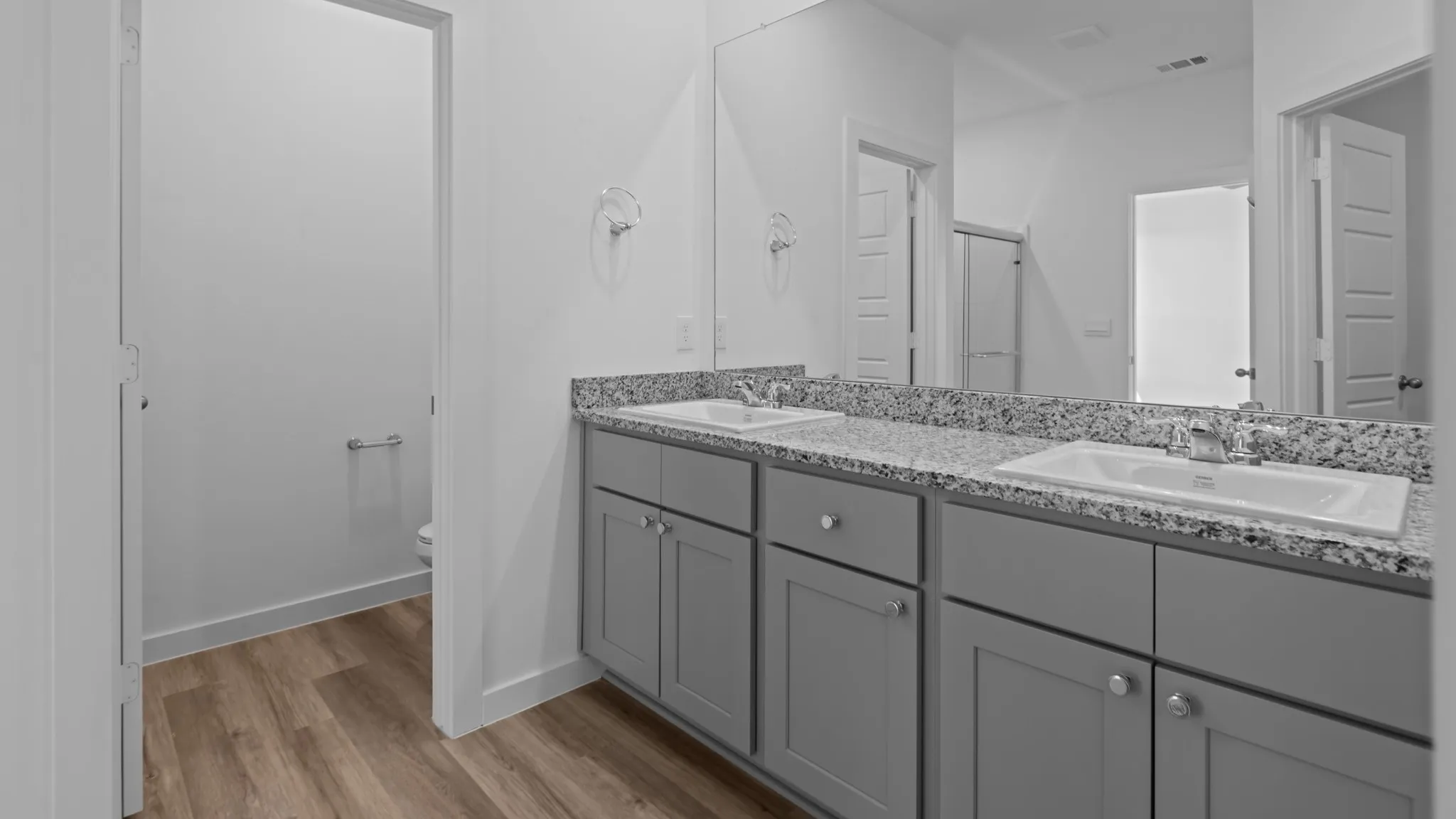 Single Family Residence For Rent in Tarrant County , 8536 Big Apple Drive, Fort Worth, Texas 76179, 4 Bedroom, 2 Bathroom, 2 Garage spaces, 1,712 Sqft, built in 2023, mls#21356283, Real Estate Agent in Fort Worth, Homes For Rent in Tarrant county, Homes For Rent in Fort Worth, Realtor in Fort Worth Texas, Real Estate Brokerage Independent Realty Texas, Luminita Cordes Realtor