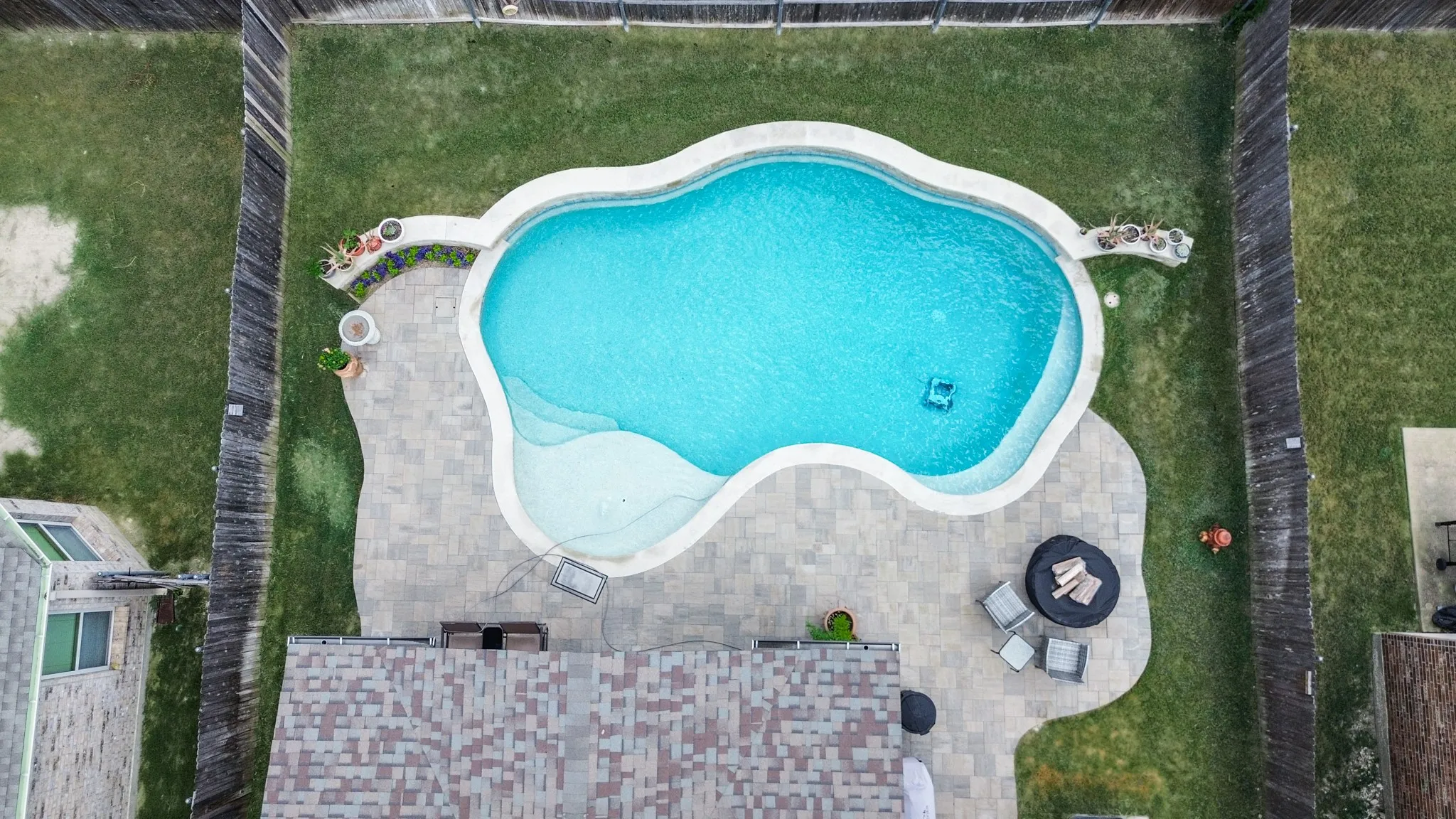 Single Family Residence For Sale in Tarrant County , 8928 Winding Valley Drive, Fort Worth, Texas 76244, 3 Bedroom, 3 Bathroom, 2 Garage spaces, 2,473 Sqft, built in 2012, Price $414,900, mls#21355890, Real Estate Agent in Fort Worth, Homes For Sale in Tarrant county, Homes For Sale in Fort Worth, Realtor in Fort Worth Texas, Real Estate Brokerage Independent Realty Texas, Luminita Cordes Realtor
