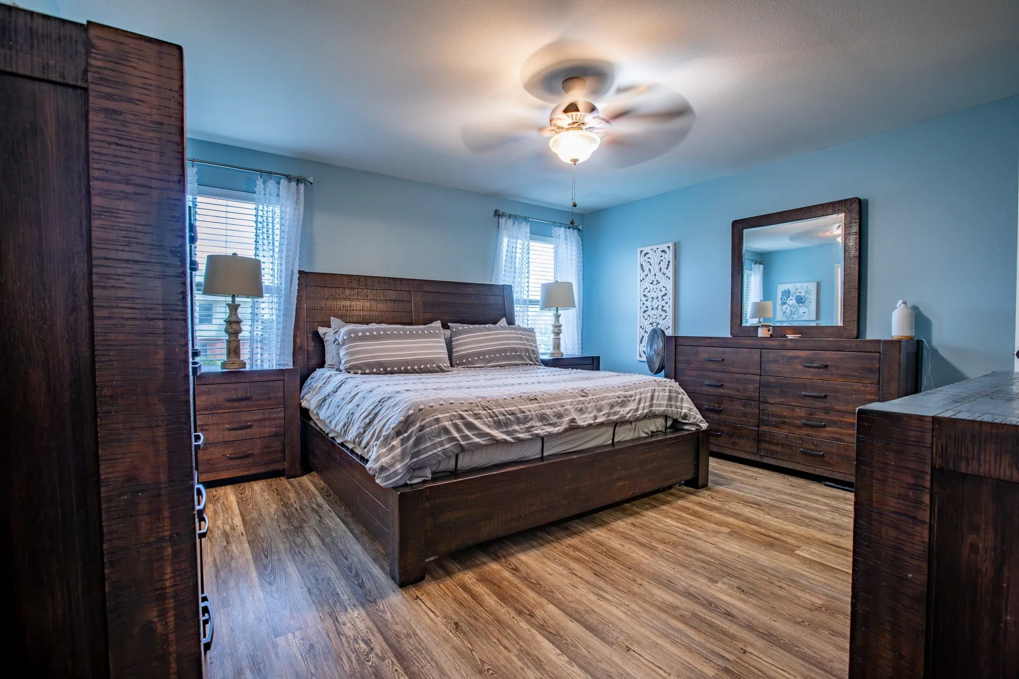 Single Family Residence For Sale in Tarrant County , 8928 Winding Valley Drive, Fort Worth, Texas 76244, 3 Bedroom, 3 Bathroom, 2 Garage spaces, 2,473 Sqft, built in 2012, Price $414,900, mls#21355890, Real Estate Agent in Fort Worth, Homes For Sale in Tarrant county, Homes For Sale in Fort Worth, Realtor in Fort Worth Texas, Real Estate Brokerage Independent Realty Texas, Luminita Cordes Realtor