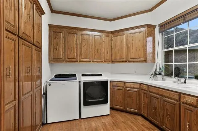 Single Family Residence For Rent in Collin County , 5327 Willow Wood Lane, Dallas, Texas 75252, 5 Bedroom, 5 Bathroom, 3 Garage spaces, 4,908 Sqft, built in 1990, Price $6,900, mls#21344617, Real Estate Agent in Dallas, Homes For Rent in Collin county, Homes For Rent in Dallas, Realtor in Dallas Texas, Real Estate Brokerage Independent Realty Texas, Luminita Cordes Realtor