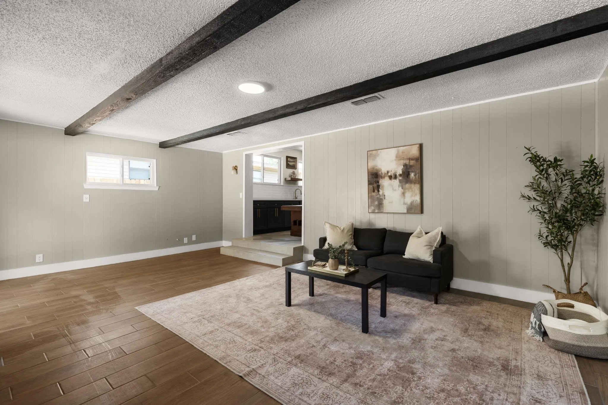 Single Family Residence For Sale in Tarrant County , 2915 Clinton Avenue, Fort Worth, Texas 76106, 3 Bedroom, 3 Bathroom, Garage spaces, 1,805 Sqft, built in 1965, mls#21356104, Real Estate Agent in Fort Worth, Homes For Sale in Tarrant county, Homes For Sale in Fort Worth, Realtor in Fort Worth Texas, Real Estate Brokerage Independent Realty Texas, Luminita Cordes Realtor