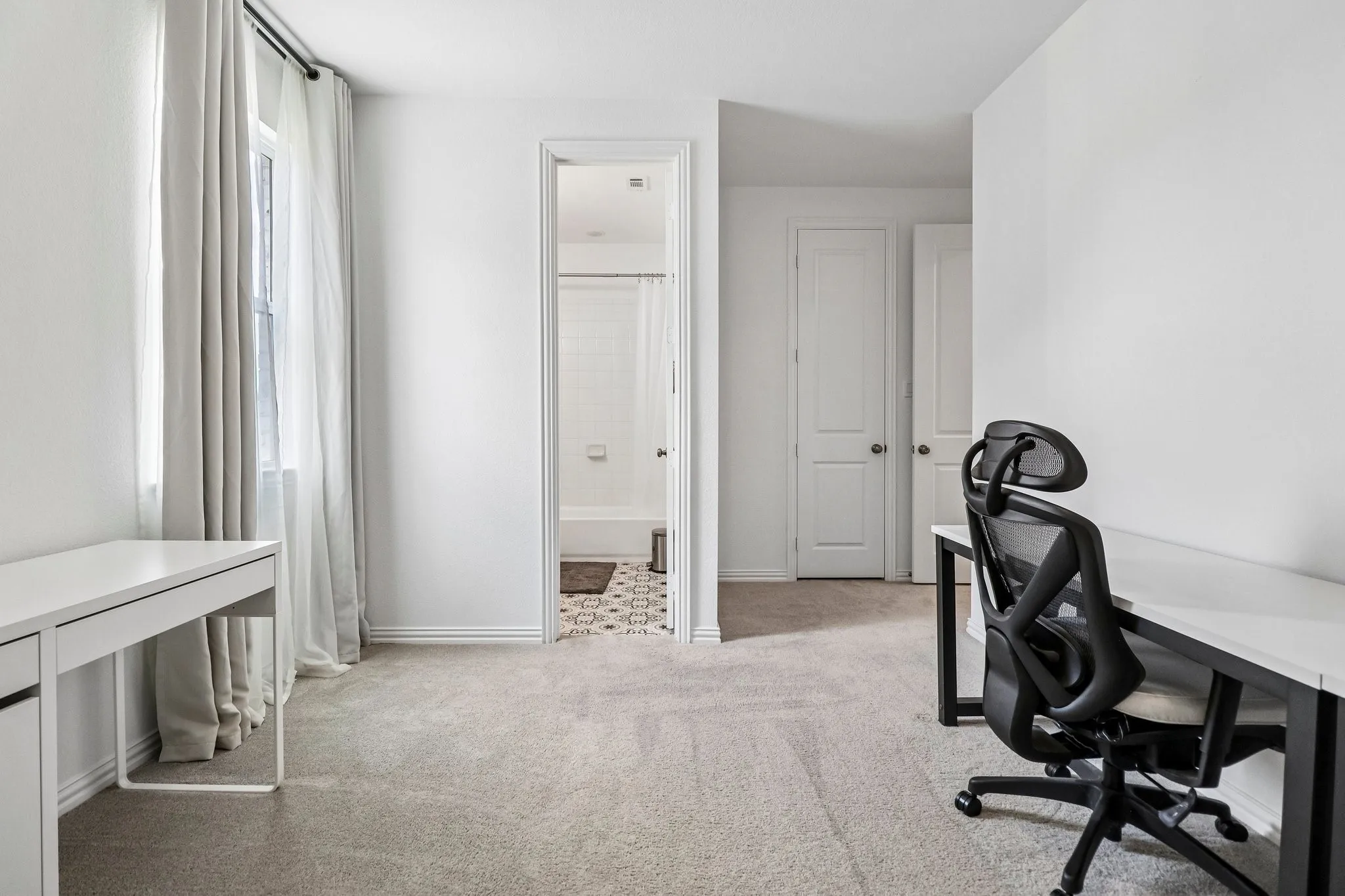 Single Family Residence For Sale in Tarrant County , 459 Peppercress Lane, Haslet, Texas 76052, 4 Bedroom, 3 Bathroom, 2 Garage spaces, 2,650 Sqft, built in 2023, mls#21348958, Real Estate Agent in Haslet, Homes For Sale in Tarrant county, Homes For Sale in Haslet, Realtor in Haslet Texas, Real Estate Brokerage Independent Realty Texas, Luminita Cordes Realtor