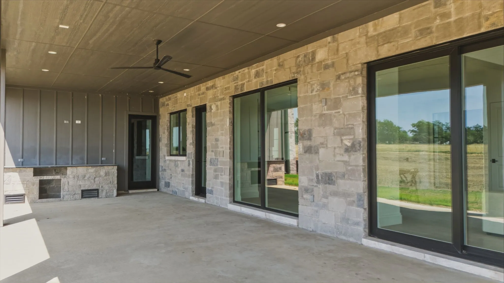 Single Family Residence For Sale in Denton County , 920 Waters Edge, Sanger, Texas 76266, 4 Bedroom, 5 Bathroom, 3 Garage spaces, 4,190 Sqft, built in 2026, mls#21356318, Real Estate Agent in Sanger, Homes For Sale in Denton county, Homes For Sale in Sanger, Realtor in Sanger Texas, Real Estate Brokerage Independent Realty Texas, Luminita Cordes Realtor