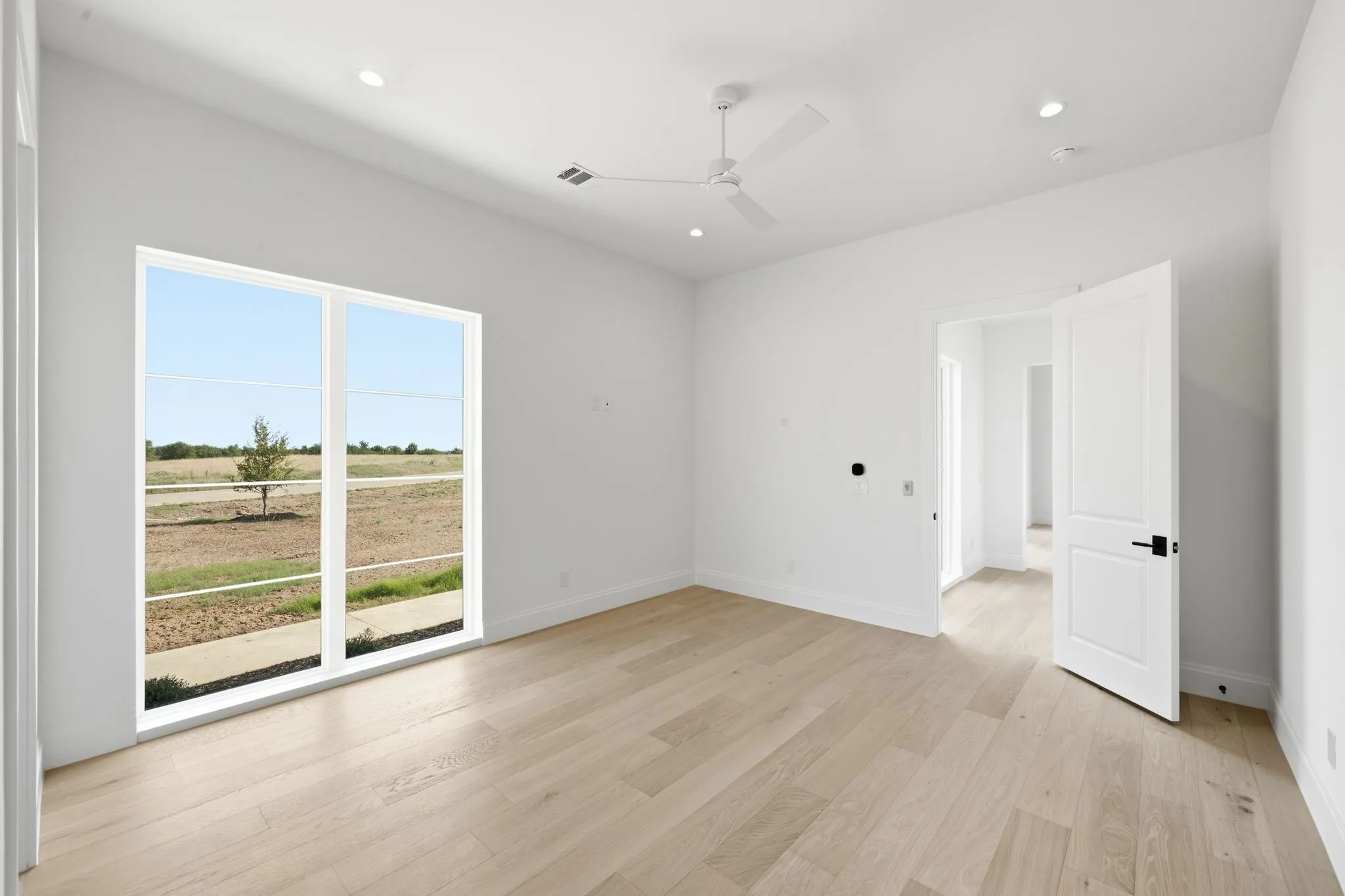 Single Family Residence For Sale in Denton County , 920 Waters Edge, Sanger, Texas 76266, 4 Bedroom, 5 Bathroom, 3 Garage spaces, 4,190 Sqft, built in 2026, mls#21356318, Real Estate Agent in Sanger, Homes For Sale in Denton county, Homes For Sale in Sanger, Realtor in Sanger Texas, Real Estate Brokerage Independent Realty Texas, Luminita Cordes Realtor