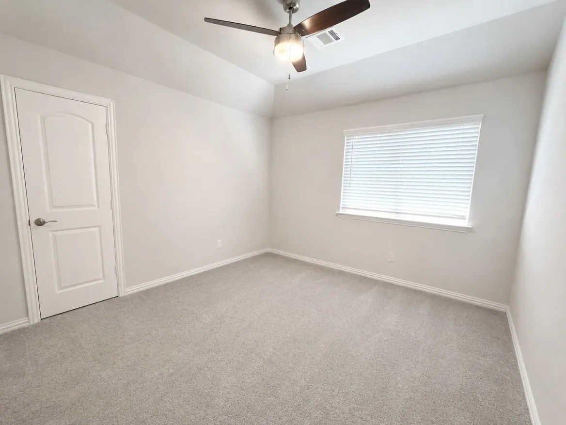 Single Family Residence For Rent in Tarrant County , 4852 Purlieu Drive, Fort Worth, Texas 76244, 4 Bedroom, 3 Bathroom, 2 Garage spaces, 2,810 Sqft, built in 2021, mls#21356346, Real Estate Agent in Fort Worth, Homes For Rent in Tarrant county, Homes For Rent in Fort Worth, Realtor in Fort Worth Texas, Real Estate Brokerage Independent Realty Texas, Luminita Cordes Realtor