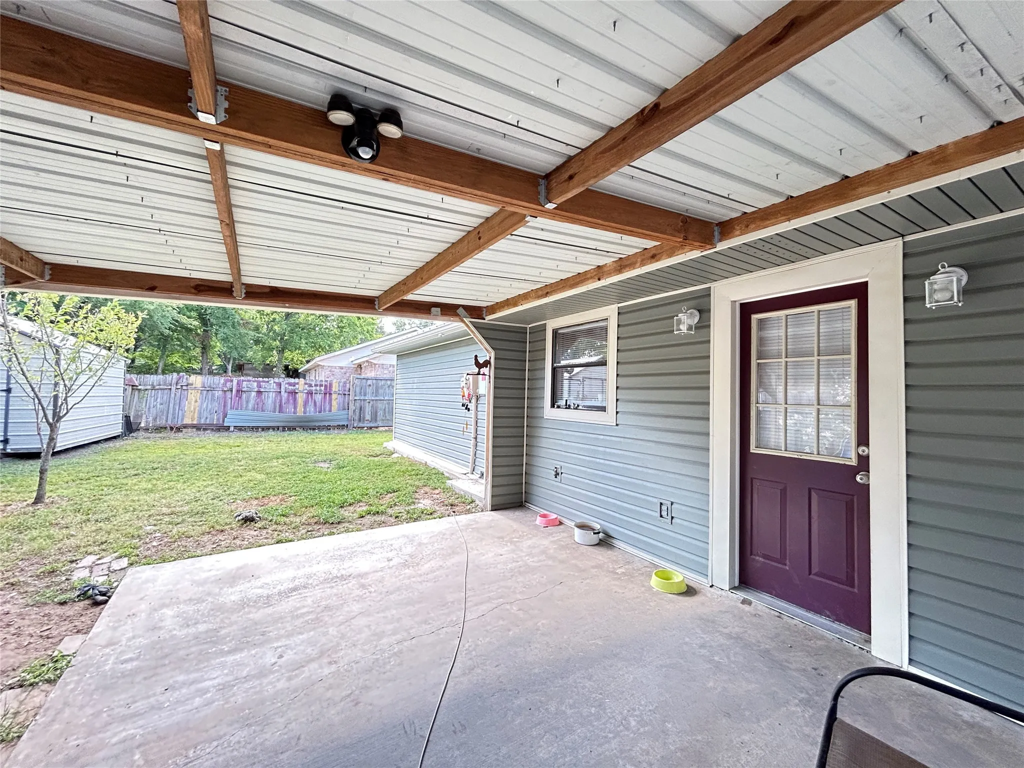 Single Family Residence For Sale in Hopkins County , 601 Locust Street S, Sulphur Springs, Texas 75482, 2 Bedroom, 1 Bathroom, Garage spaces, 1,042 Sqft, built in 1989, Price $175,000, mls#21356335, Real Estate Agent in Sulphur Springs, Homes For Sale in Hopkins county, Homes For Sale in Sulphur Springs, Realtor in Sulphur Springs Texas, Real Estate Brokerage Independent Realty Texas, Luminita Cordes Realtor